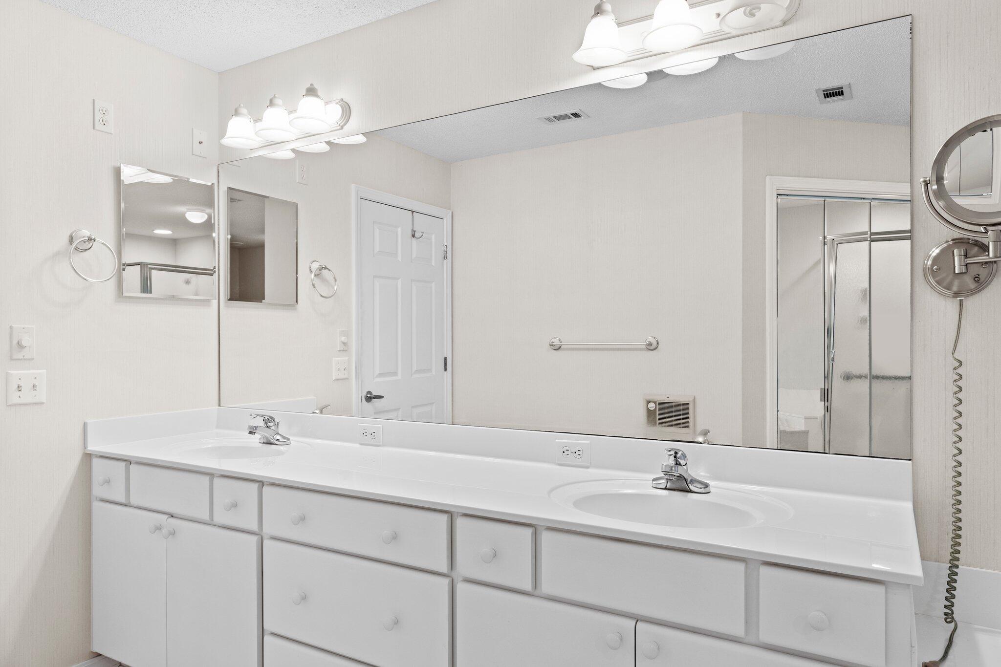 BALMORAL/VILLAS ST ANDREWS B/B - Residential