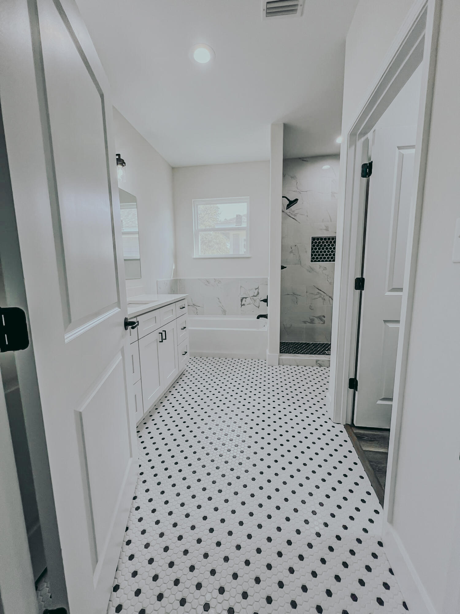 GRANDE OAKS - Residential