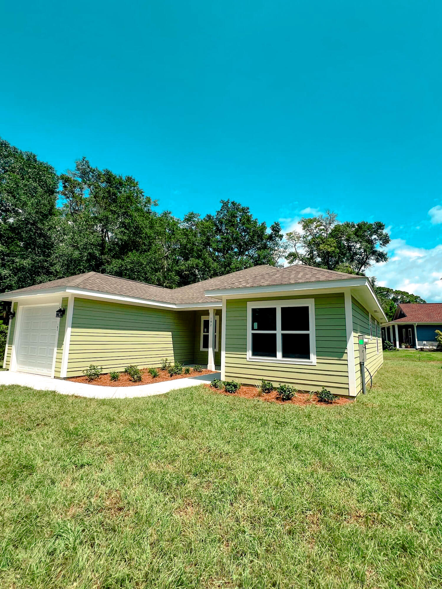 GRANDE OAKS - Residential