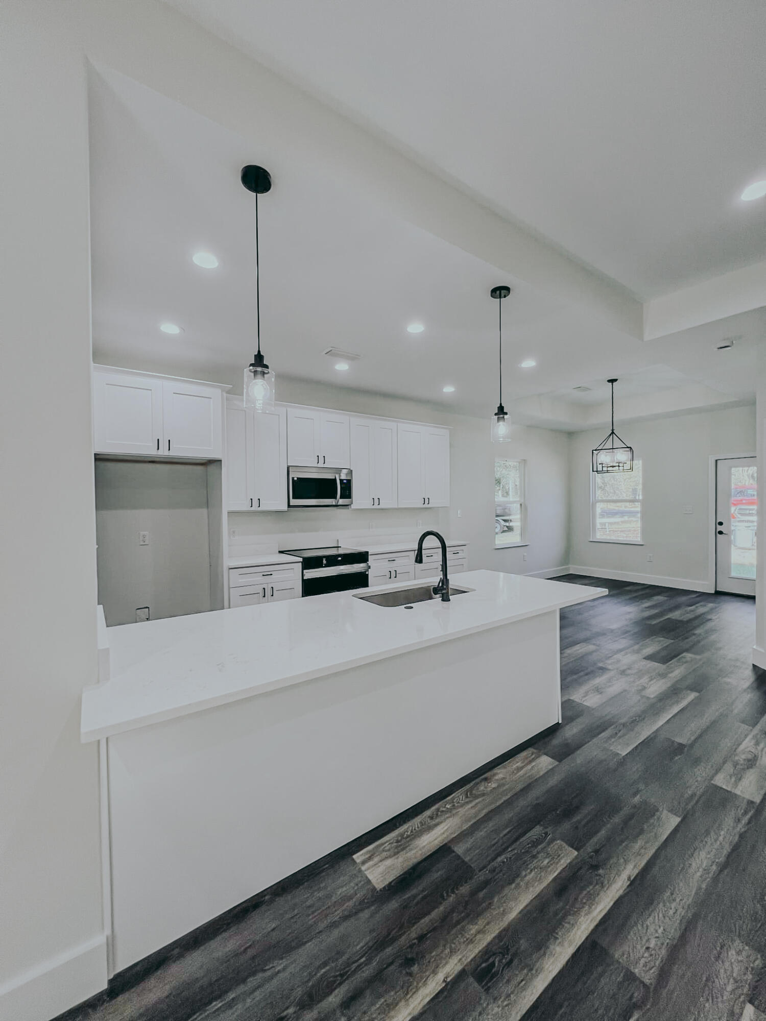 GRANDE OAKS - Residential