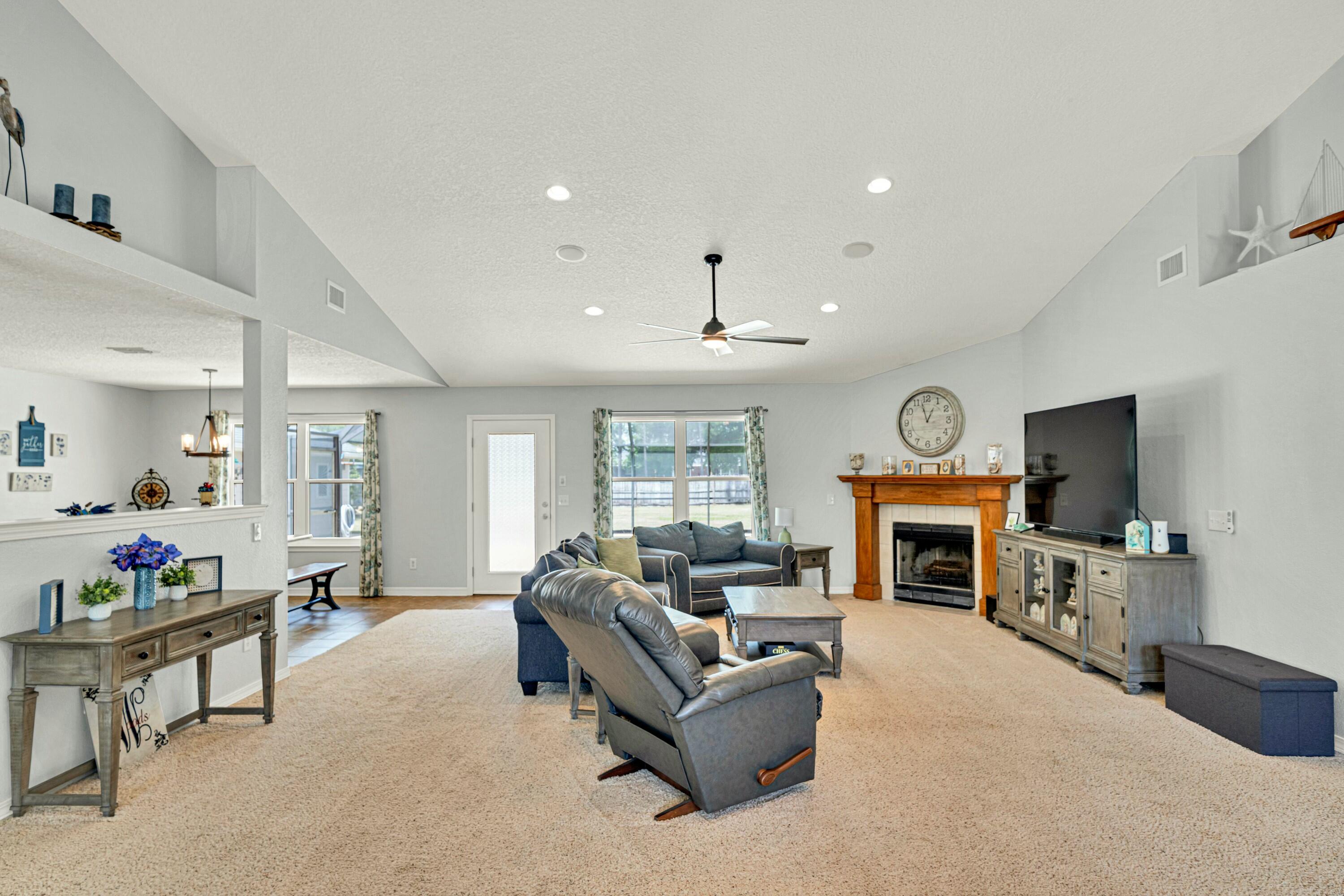 HOLLEY BY THE SEA - Residential