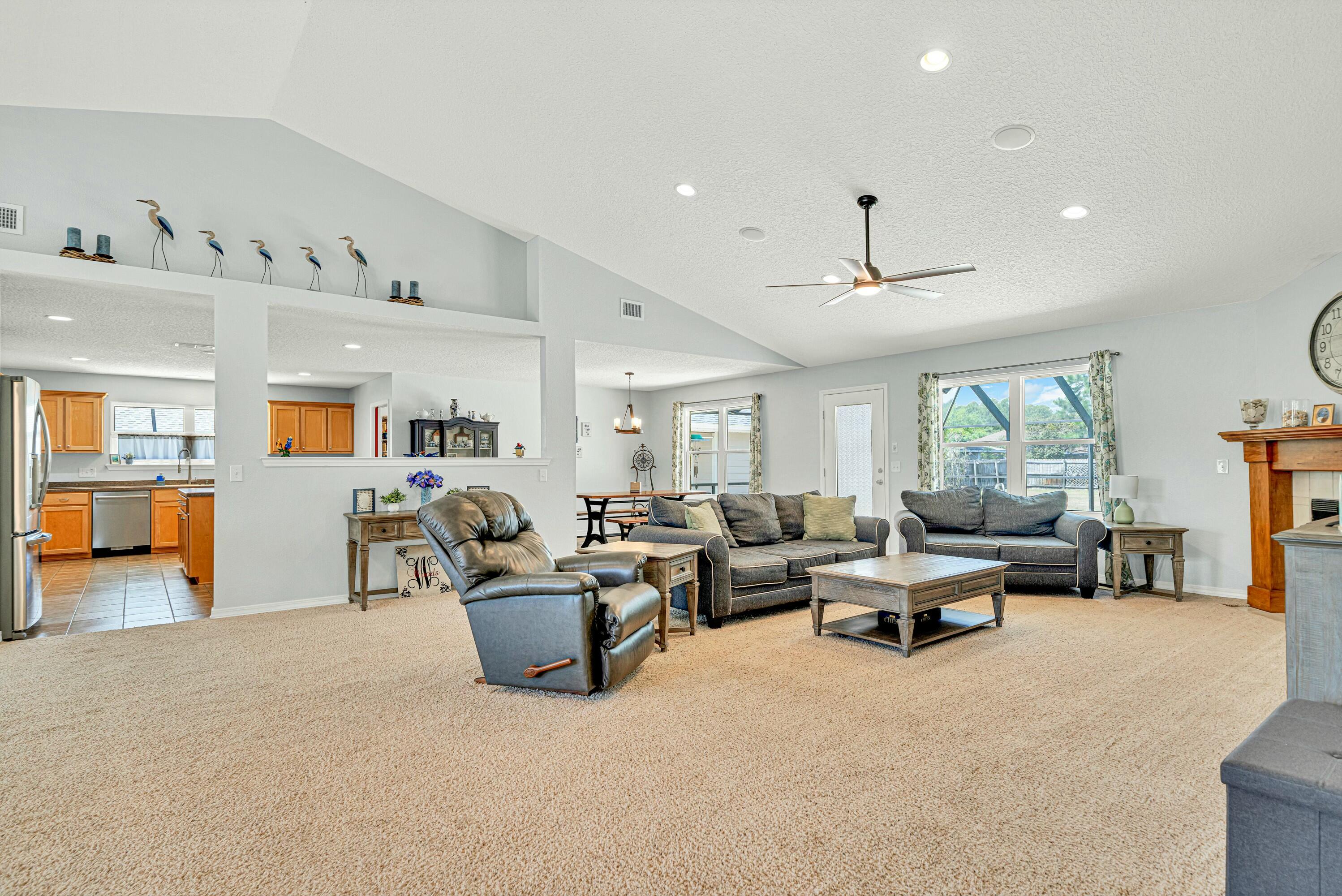 HOLLEY BY THE SEA - Residential