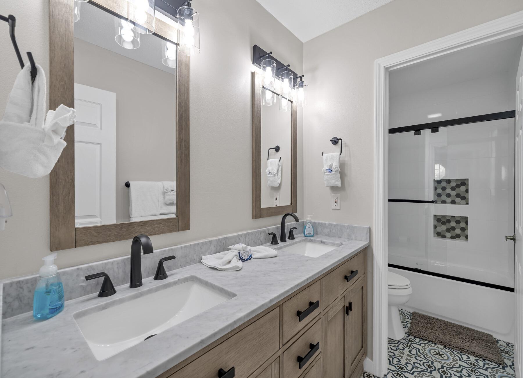 CRYSTAL BEACH - Residential