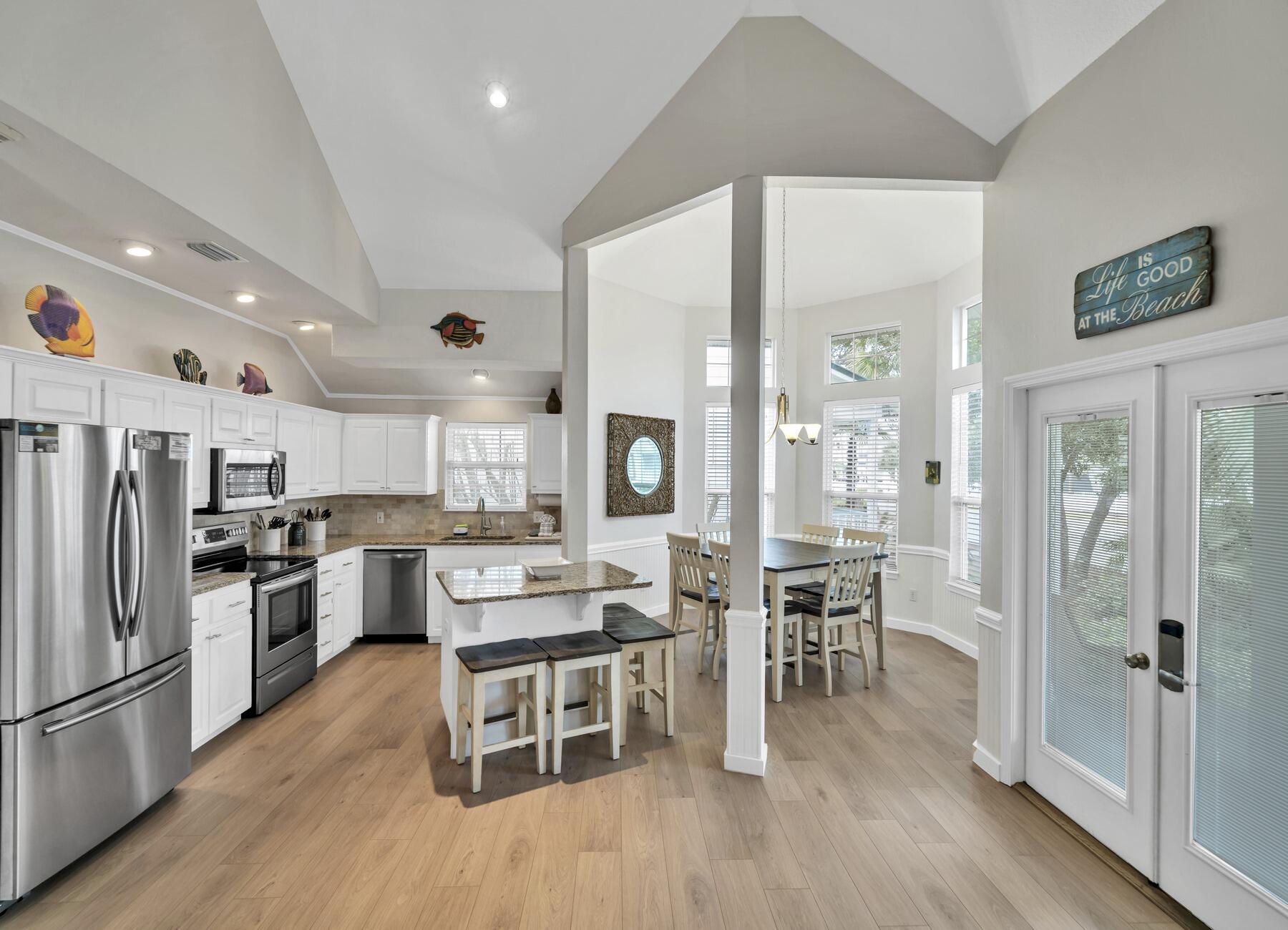 CRYSTAL BEACH - Residential
