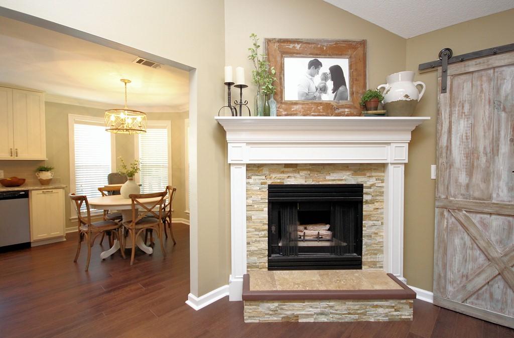 PARKWOOD LANE BLUEWATER BAY - Residential