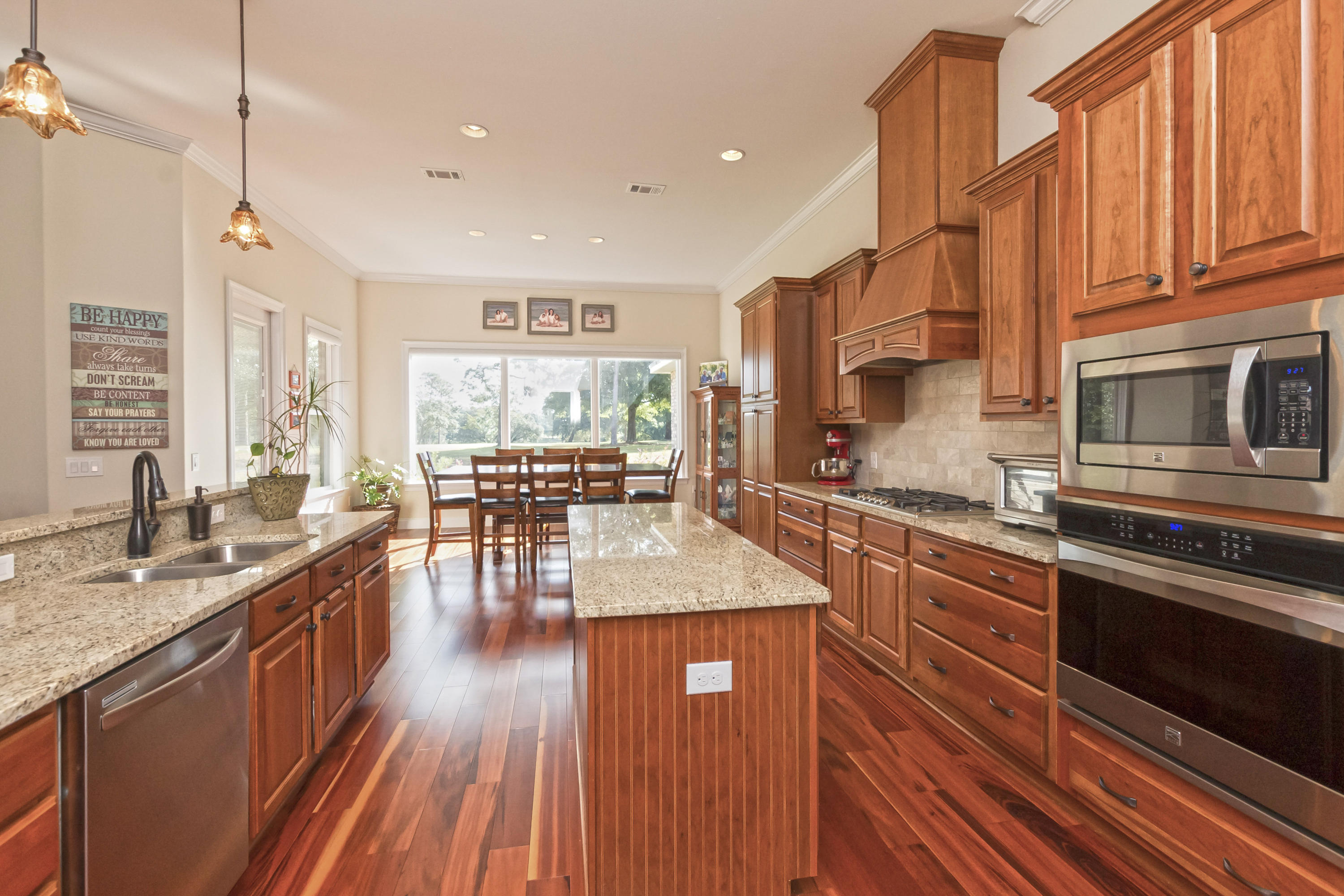 ROCKY BAYOU COUNTRY CLUB ESTATES 10 - Residential