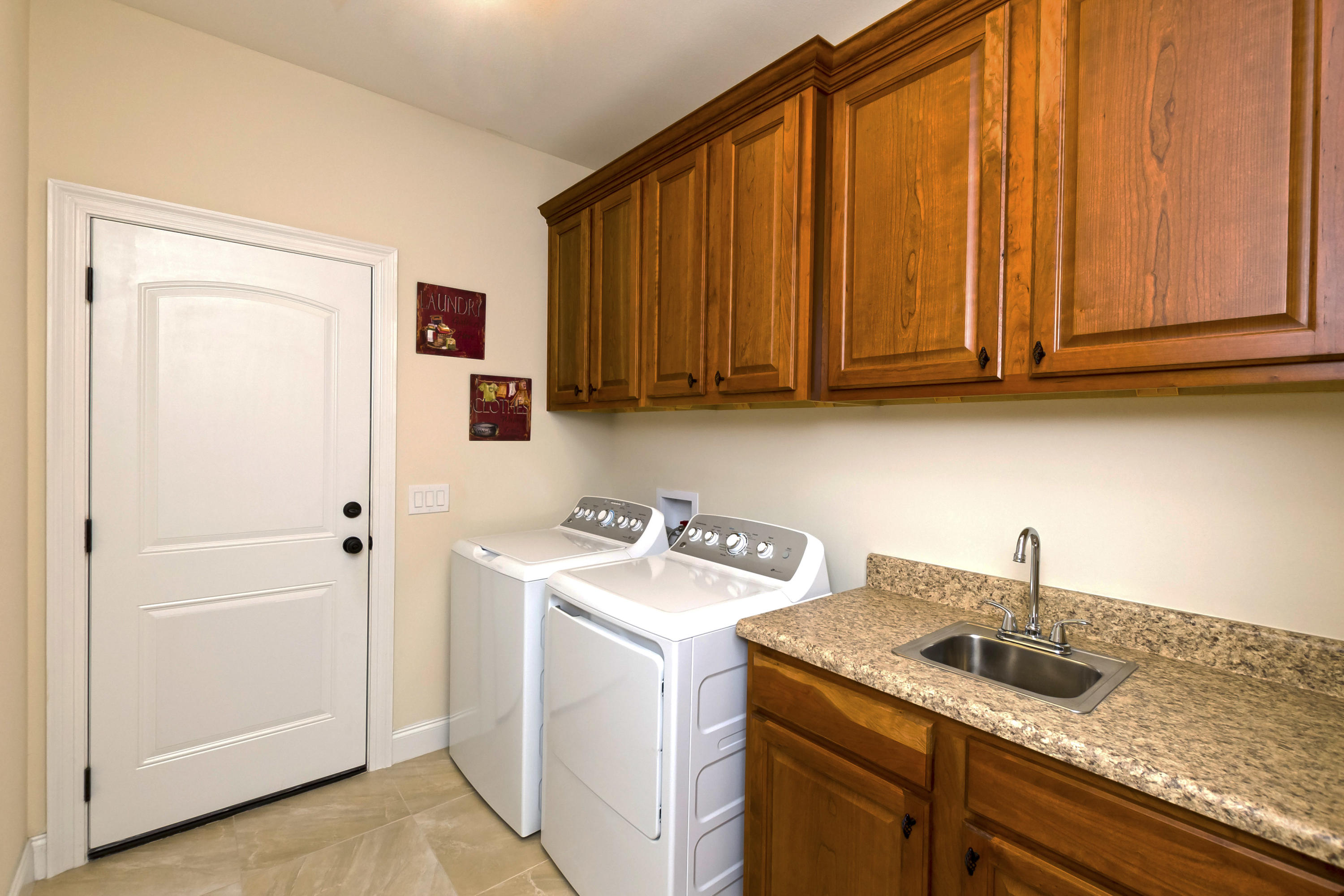 ROCKY BAYOU COUNTRY CLUB ESTATES 10 - Residential