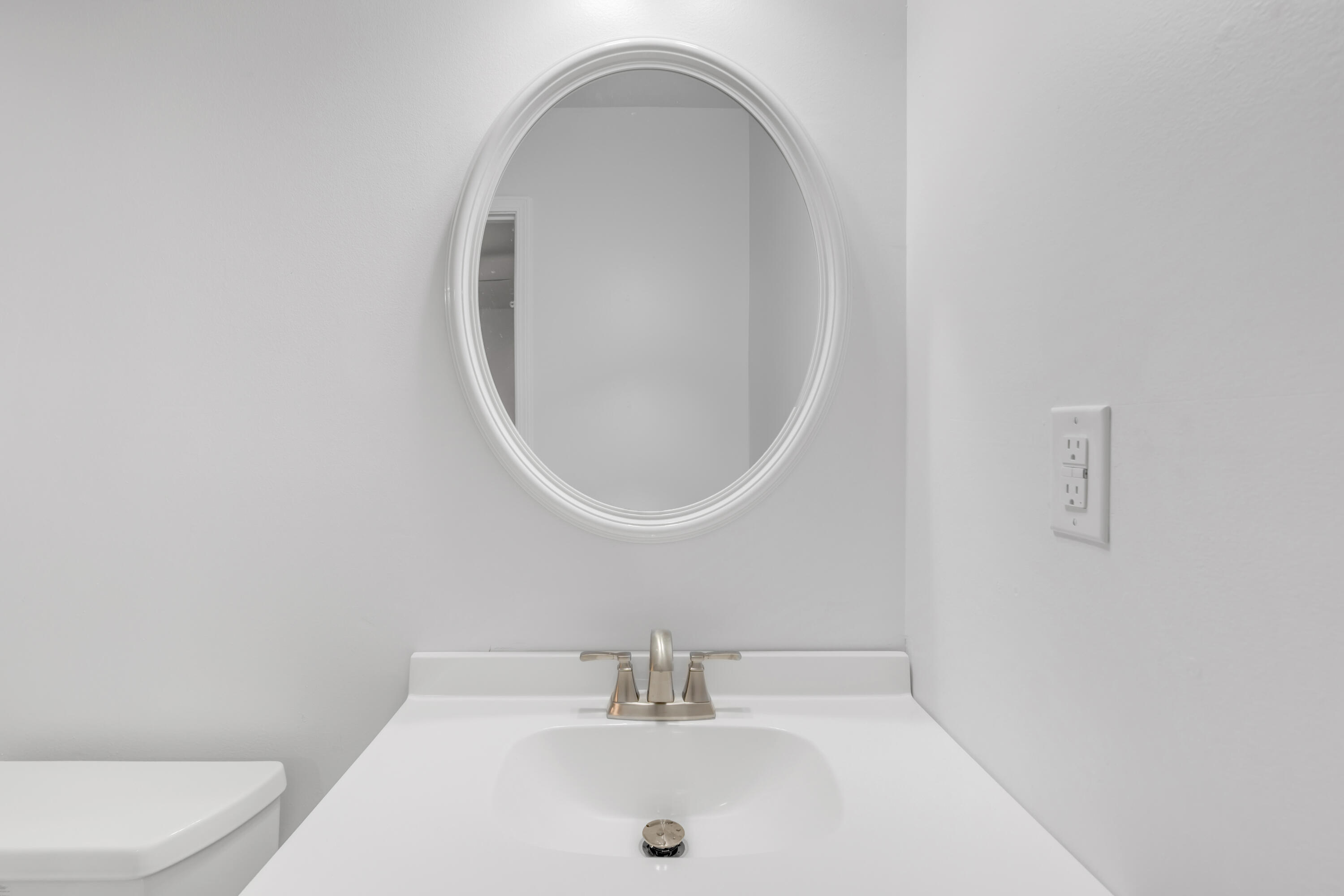 SHOAL CREEK MANOR WEST - Residential