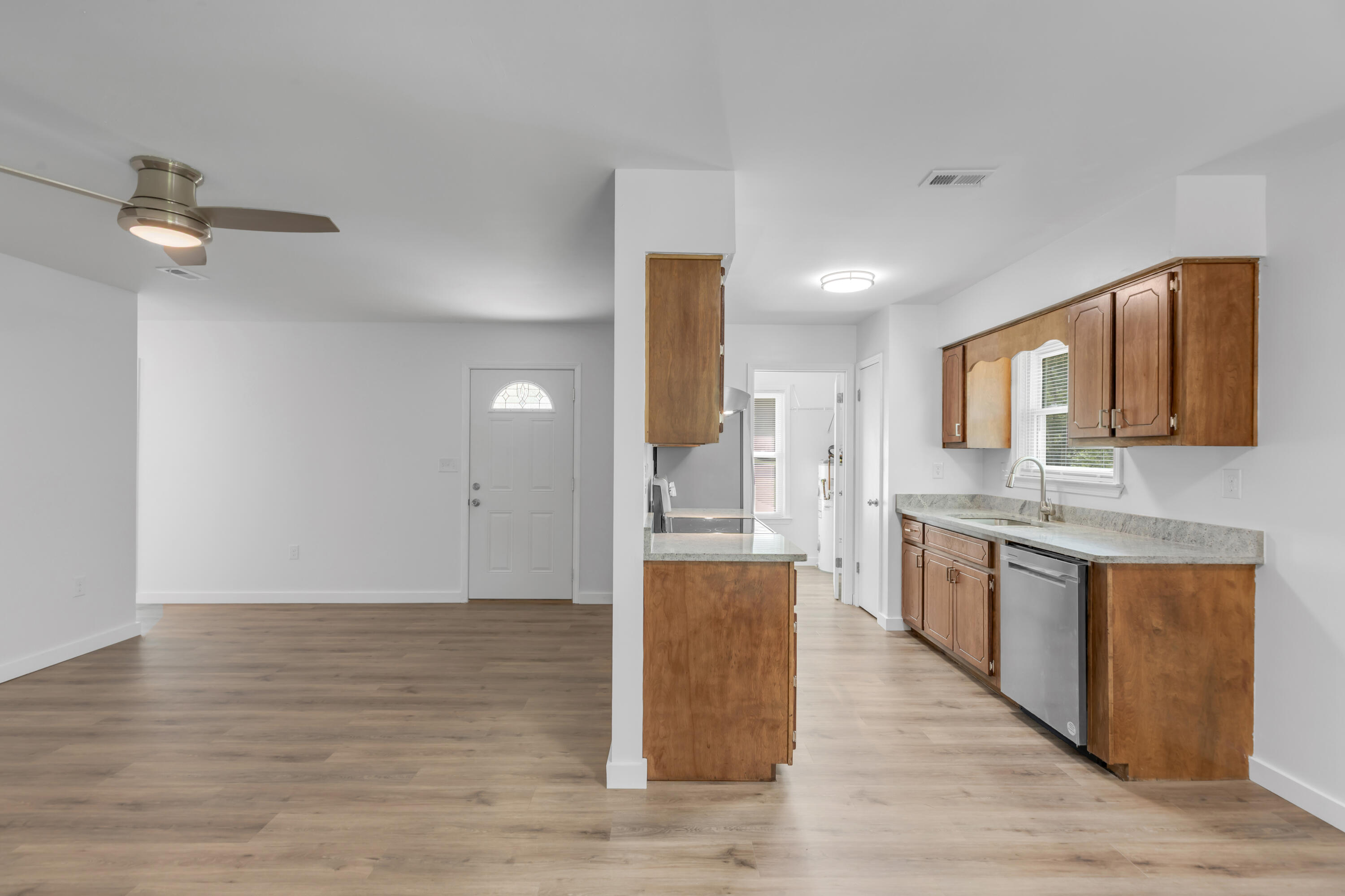 SHOAL CREEK MANOR WEST - Residential