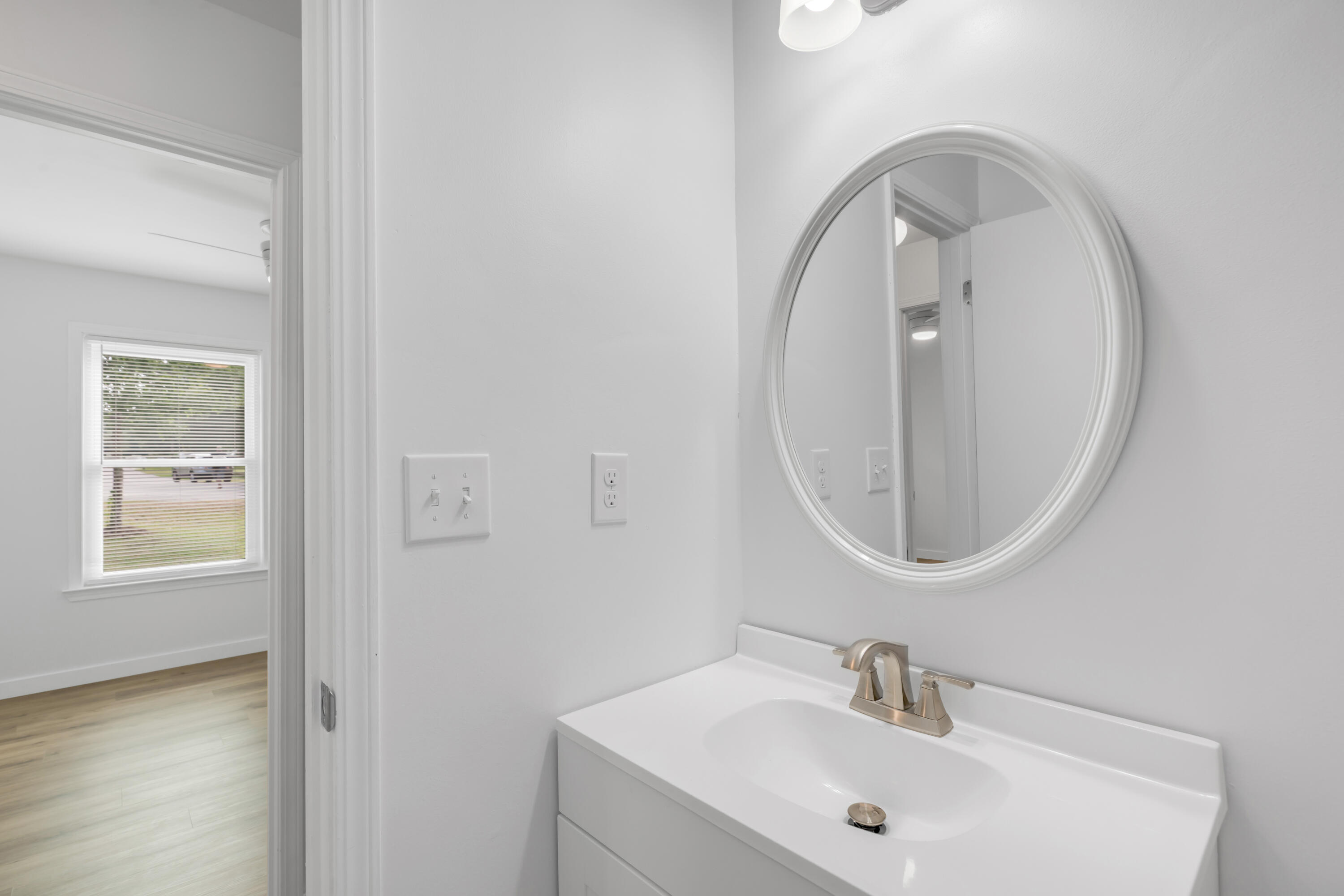 SHOAL CREEK MANOR WEST - Residential