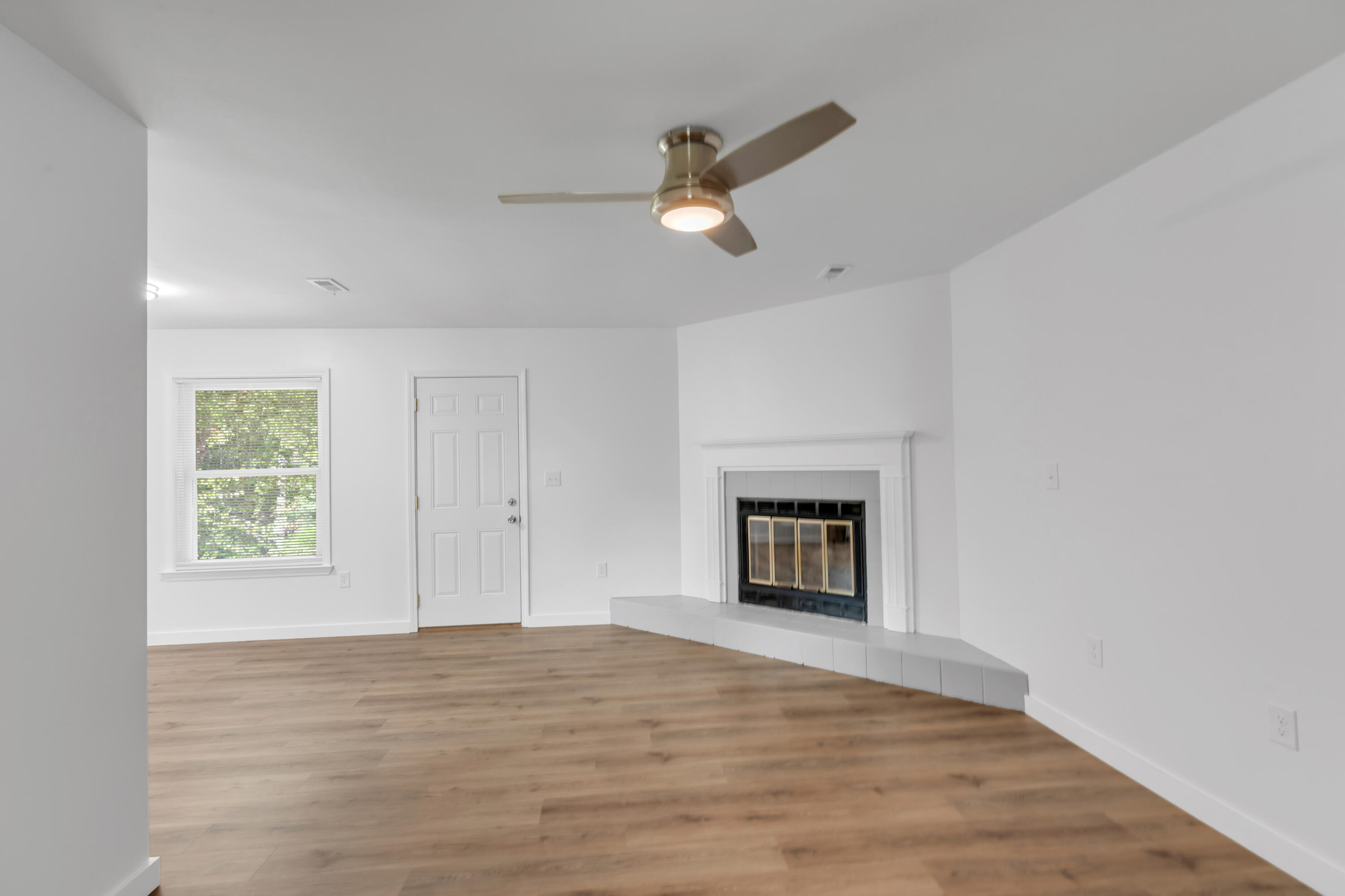 SHOAL CREEK MANOR WEST - Residential