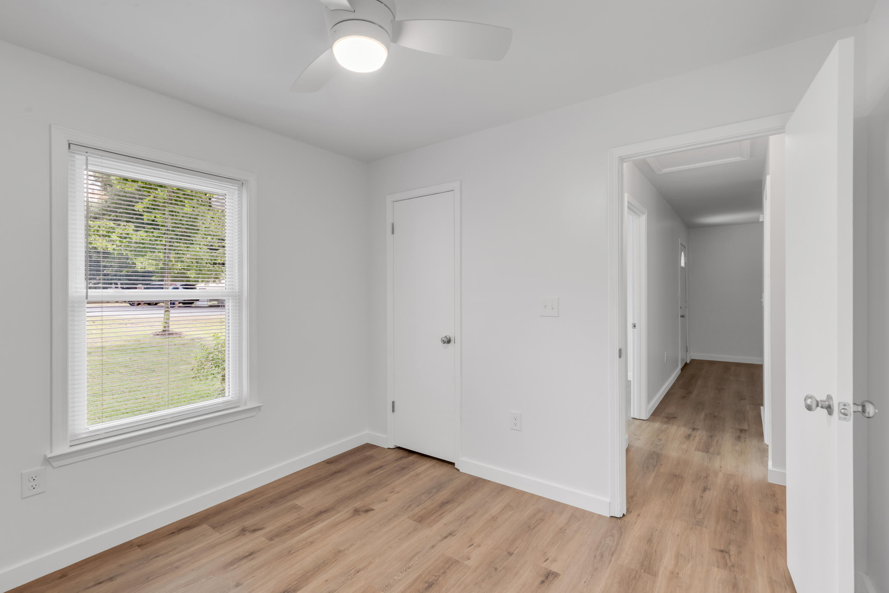 SHOAL CREEK MANOR WEST - Residential