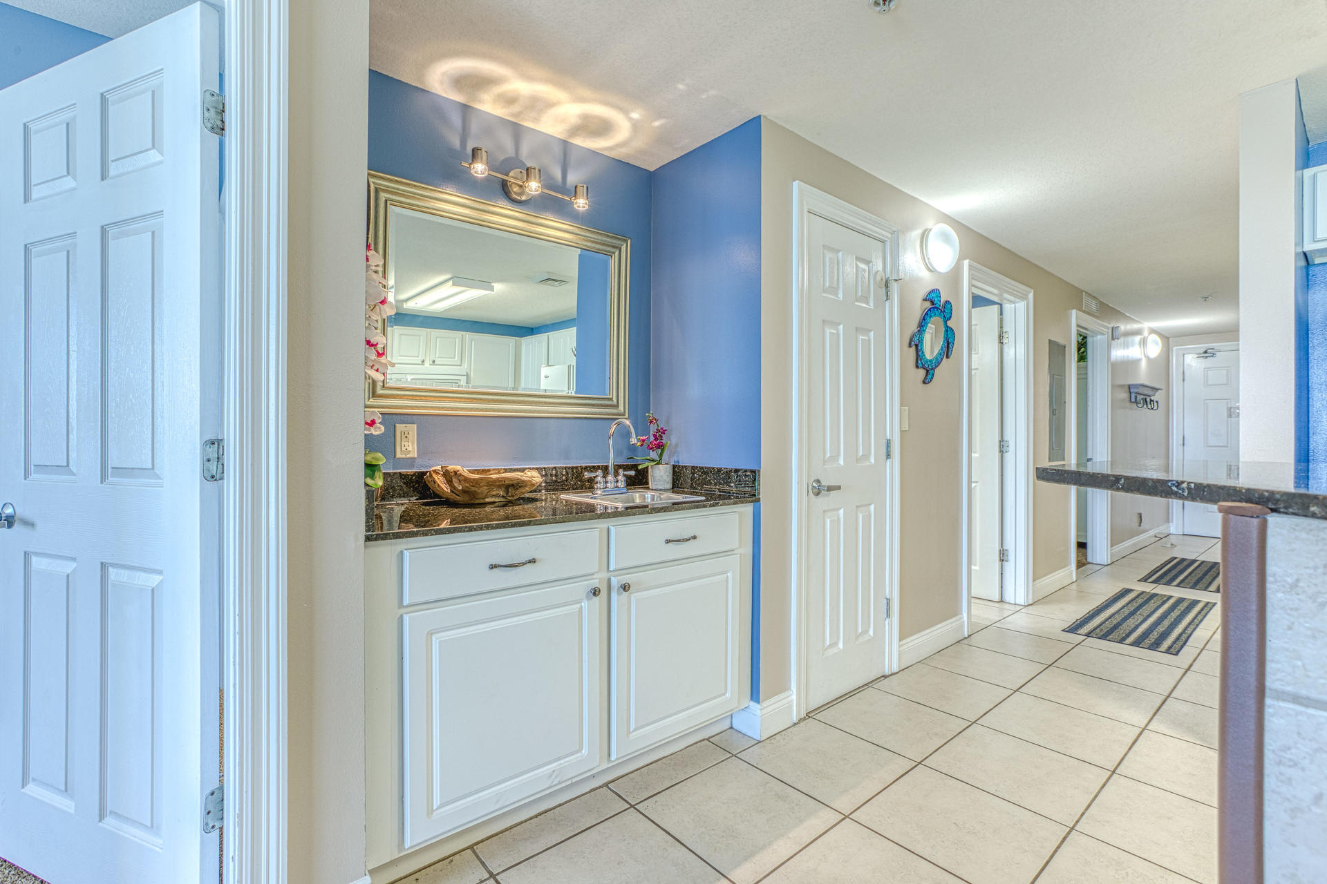 Calypso Towers II - Residential