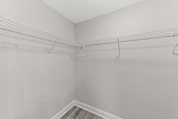 SEABREEZE VILLAS - Residential