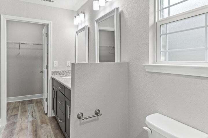 SEABREEZE VILLAS - Residential