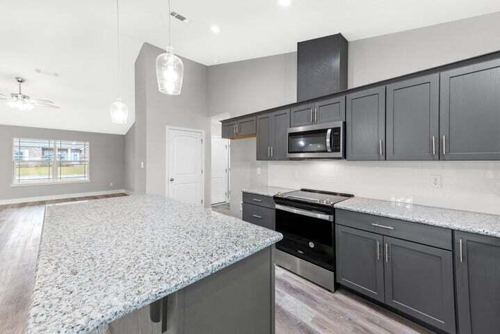 SEABREEZE VILLAS - Residential