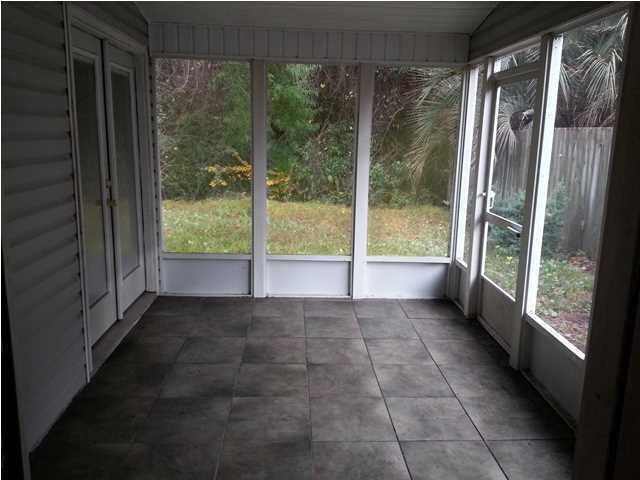 WYNNEHAVEN BEACH ESTATES - Residential Lease