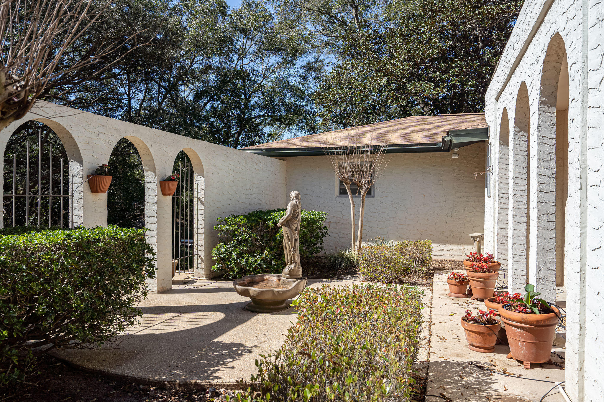 LAKE SHARON ESTATES - Residential