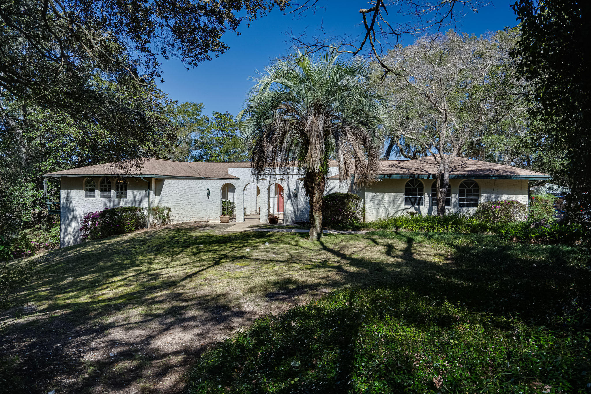 LAKE SHARON ESTATES - Residential