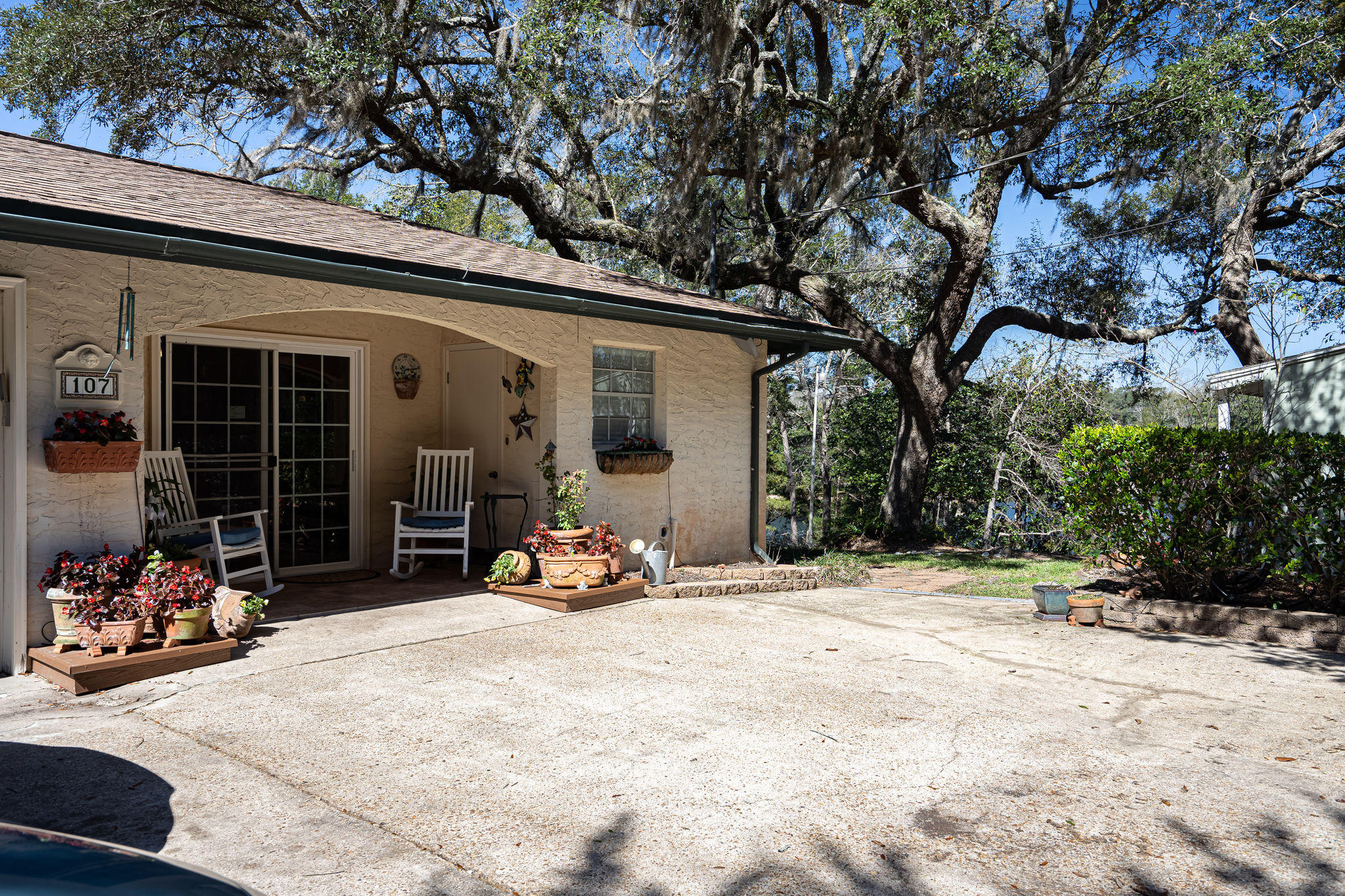 LAKE SHARON ESTATES - Residential