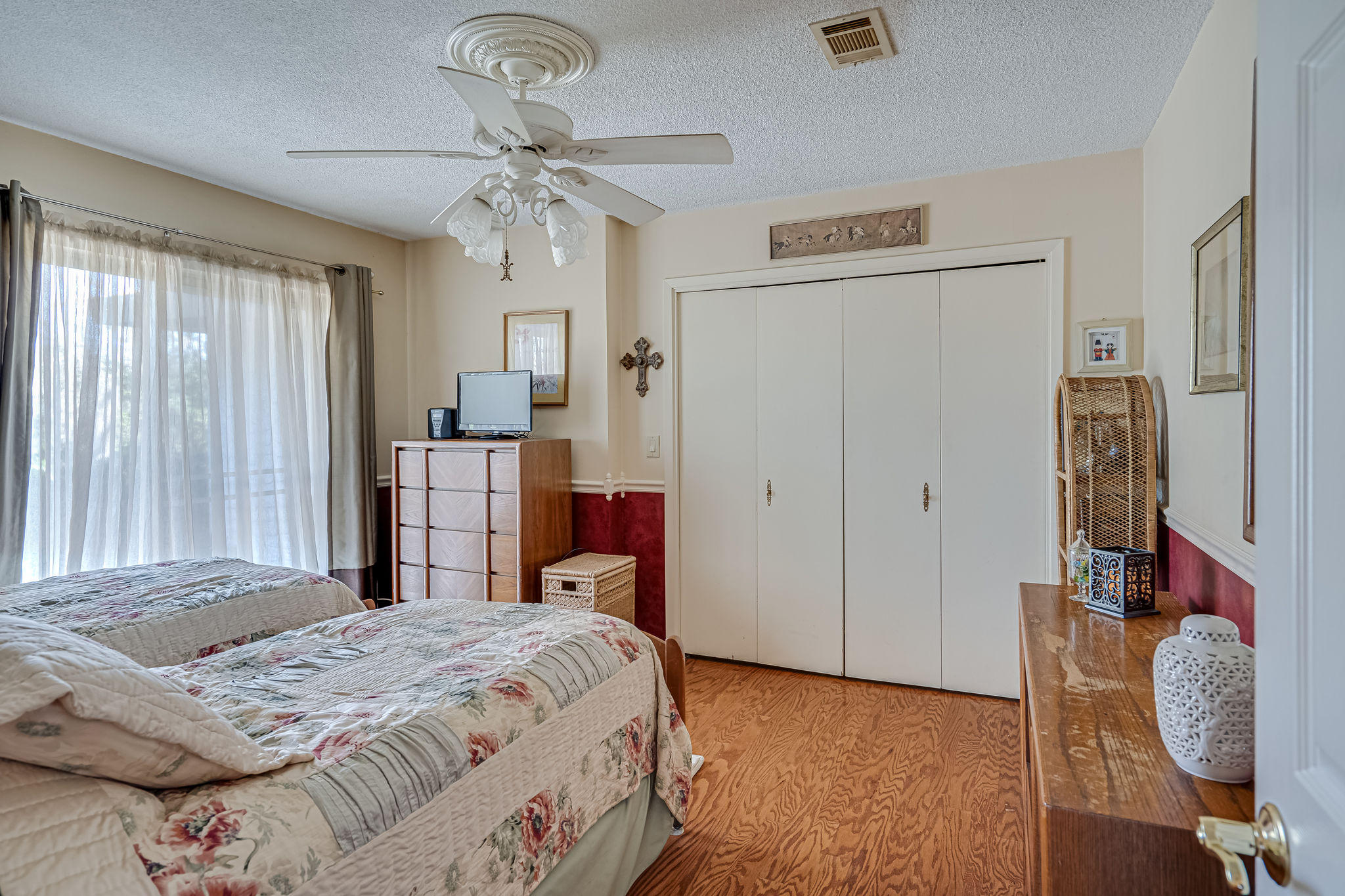 LAKE SHARON ESTATES - Residential