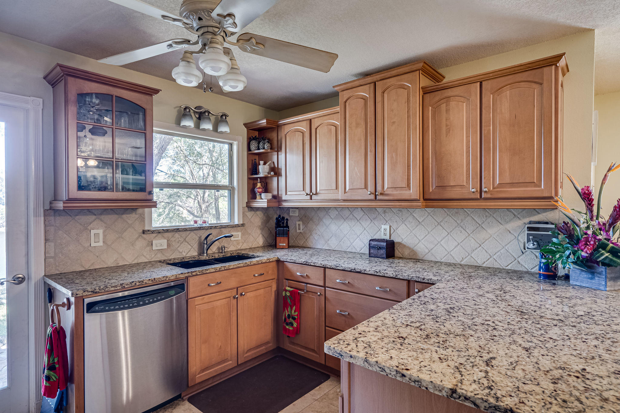 LAKE SHARON ESTATES - Residential