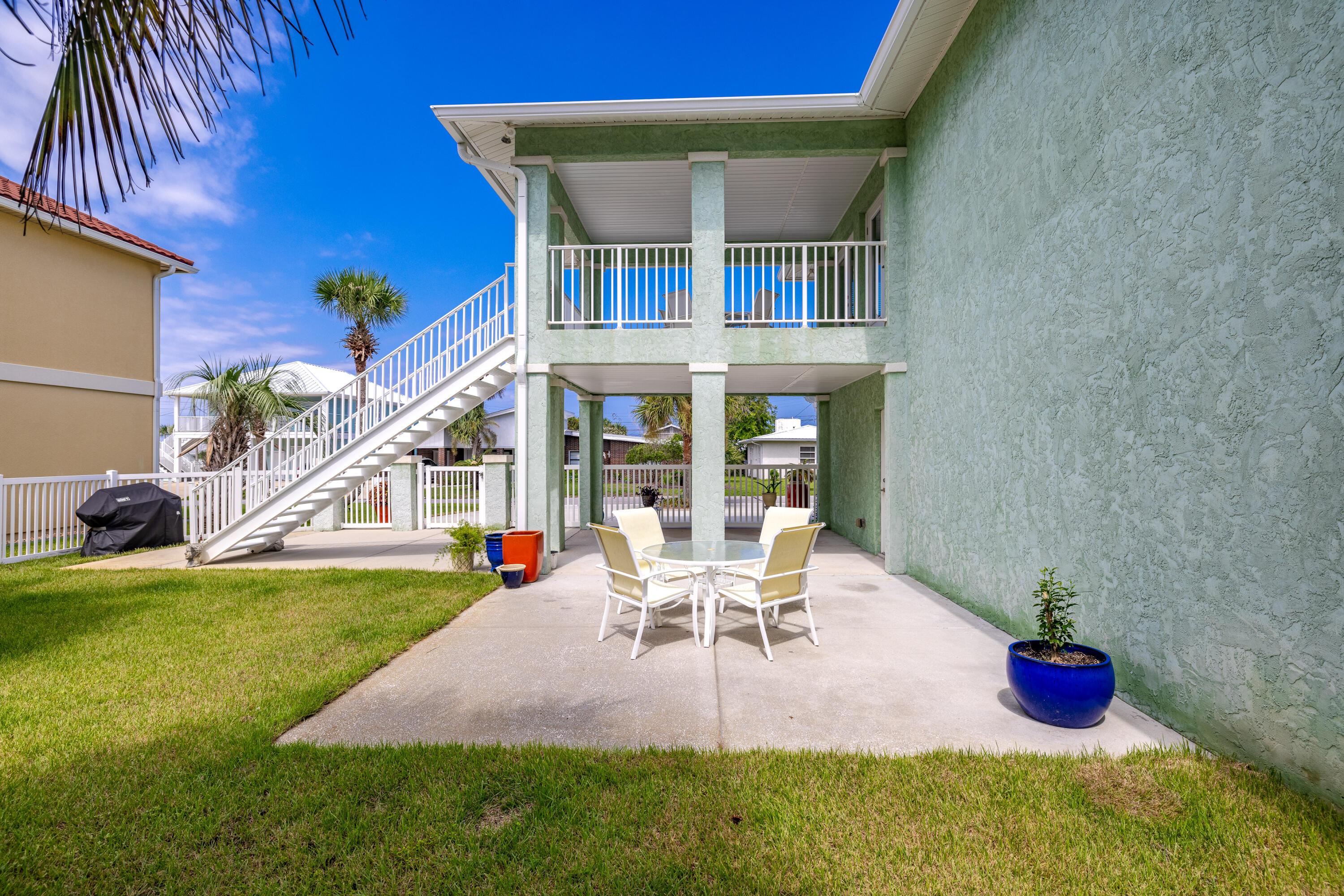 Santa Monica Beach - Residential