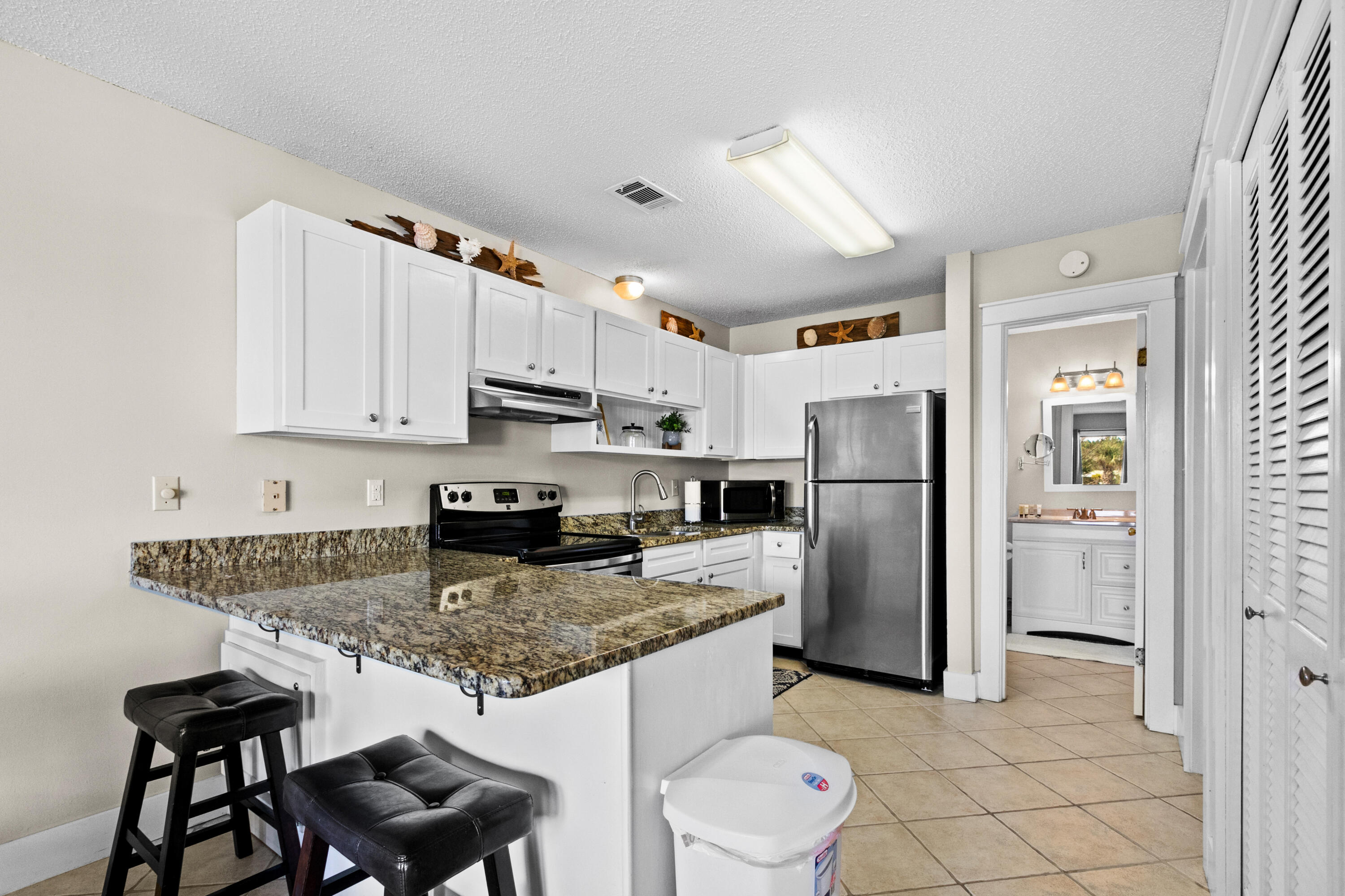 BEACHWOOD VILLAS CONDO - Residential