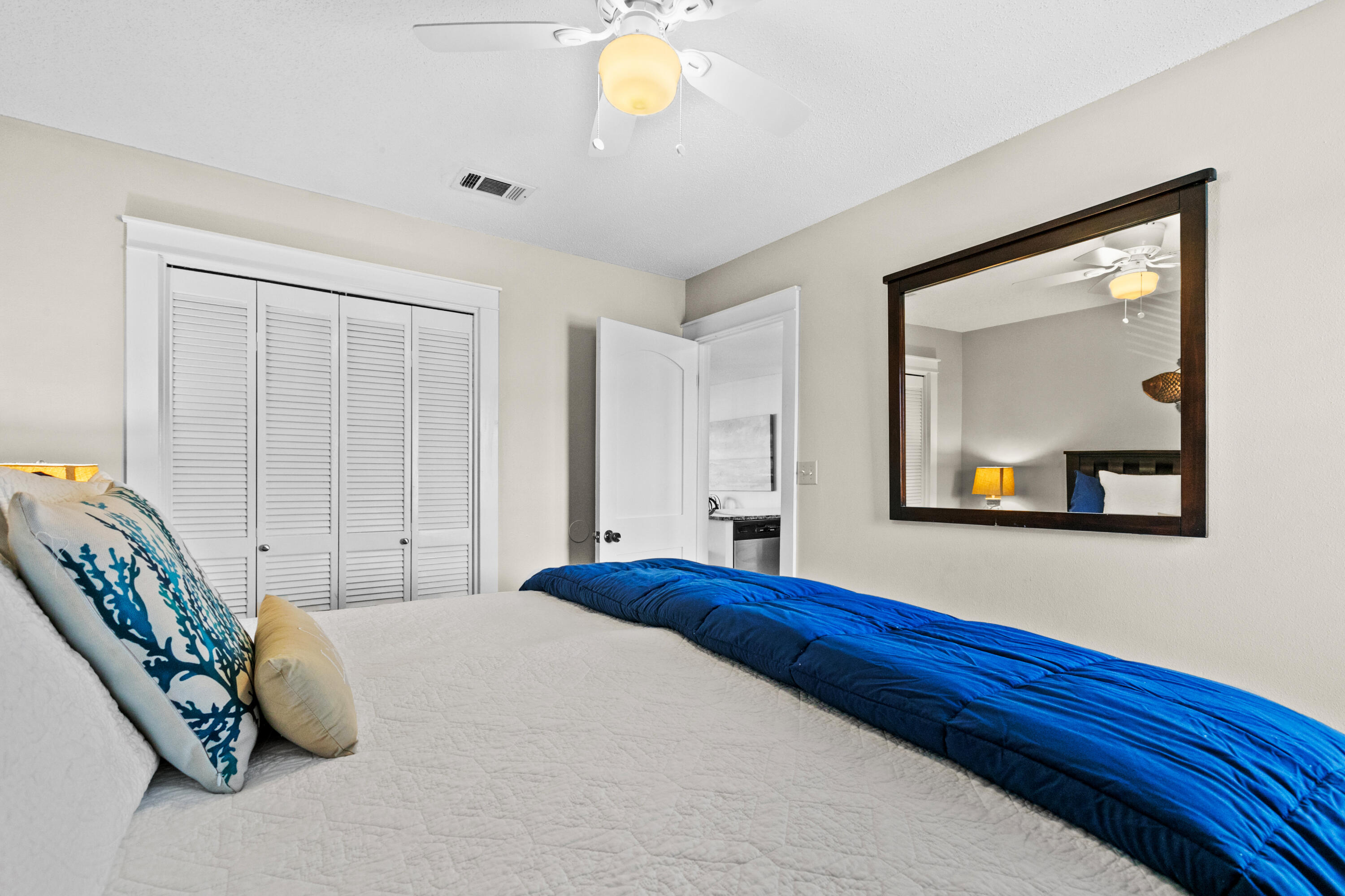 BEACHWOOD VILLAS CONDO - Residential