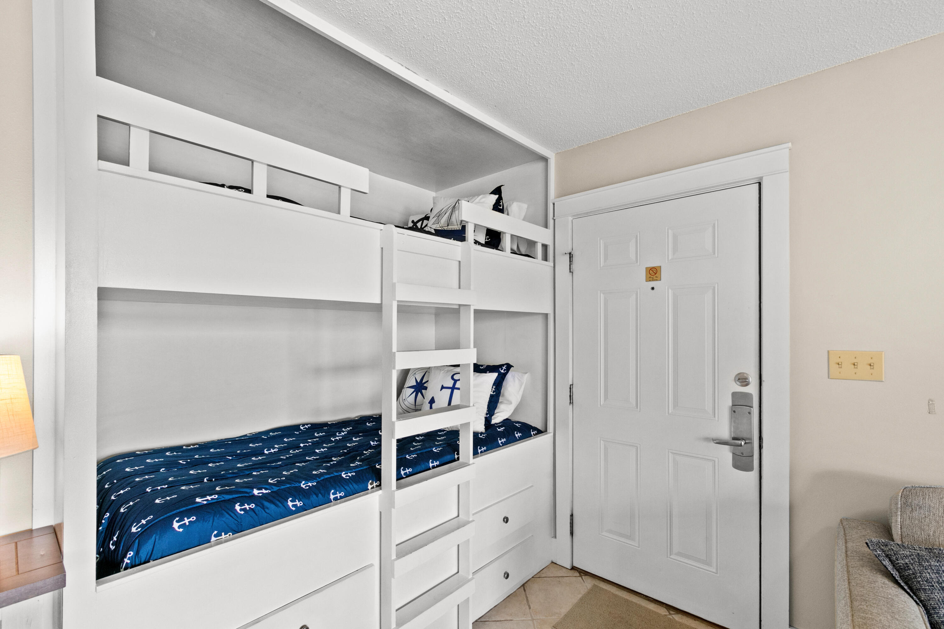 BEACHWOOD VILLAS CONDO - Residential