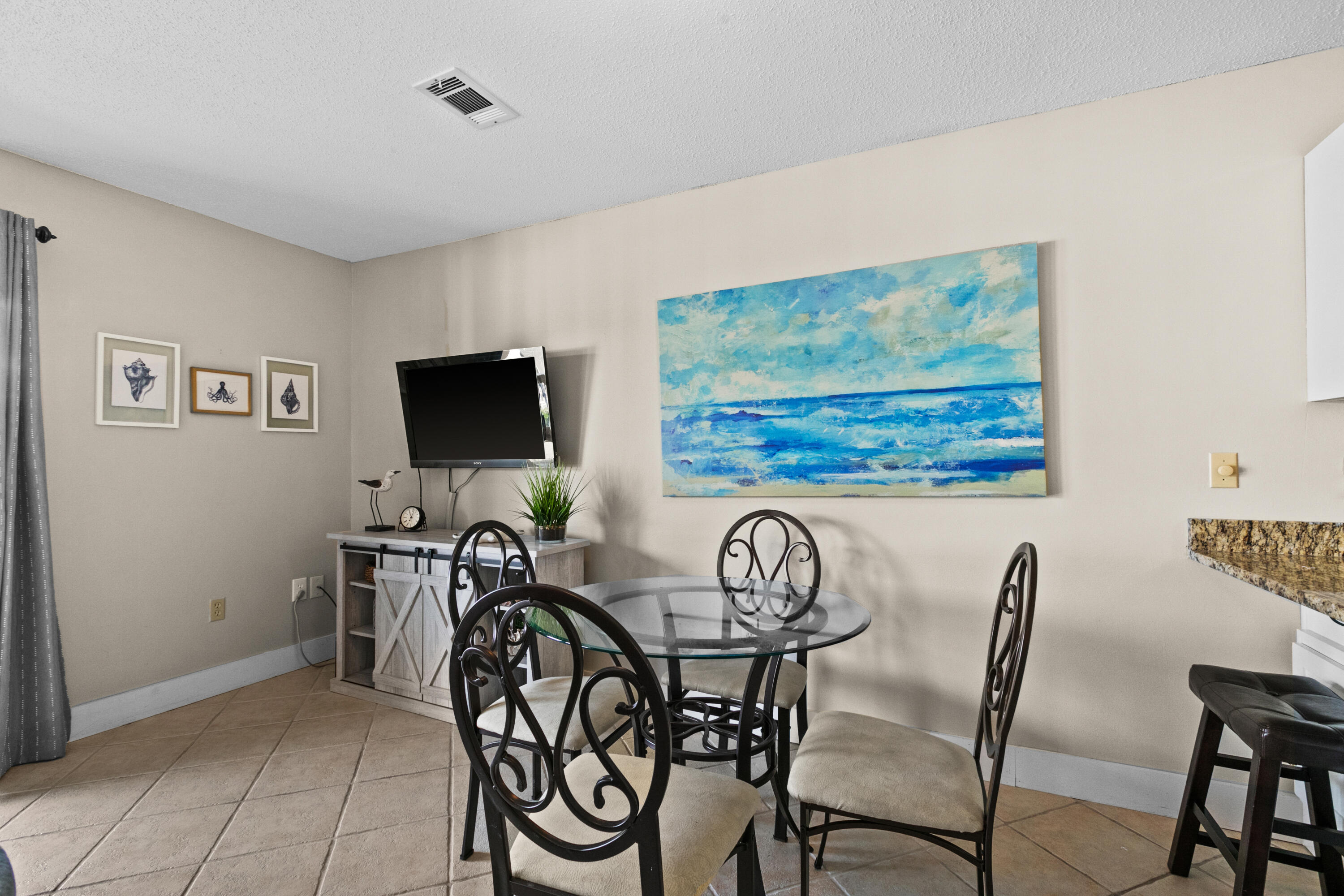 BEACHWOOD VILLAS CONDO - Residential