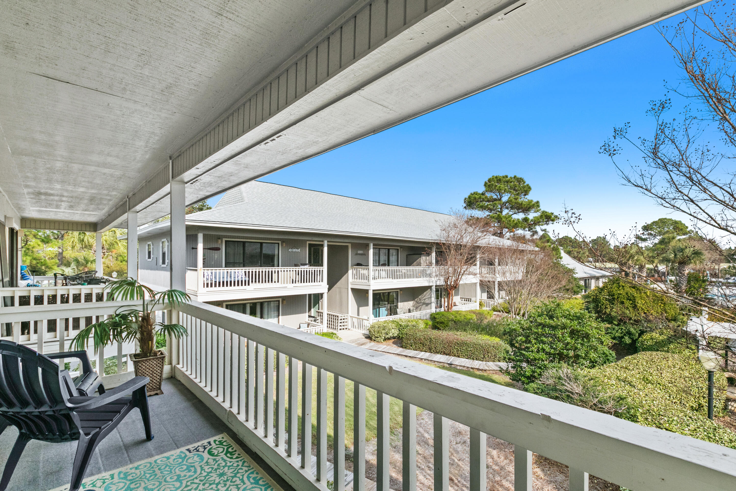 BEACHWOOD VILLAS CONDO - Residential