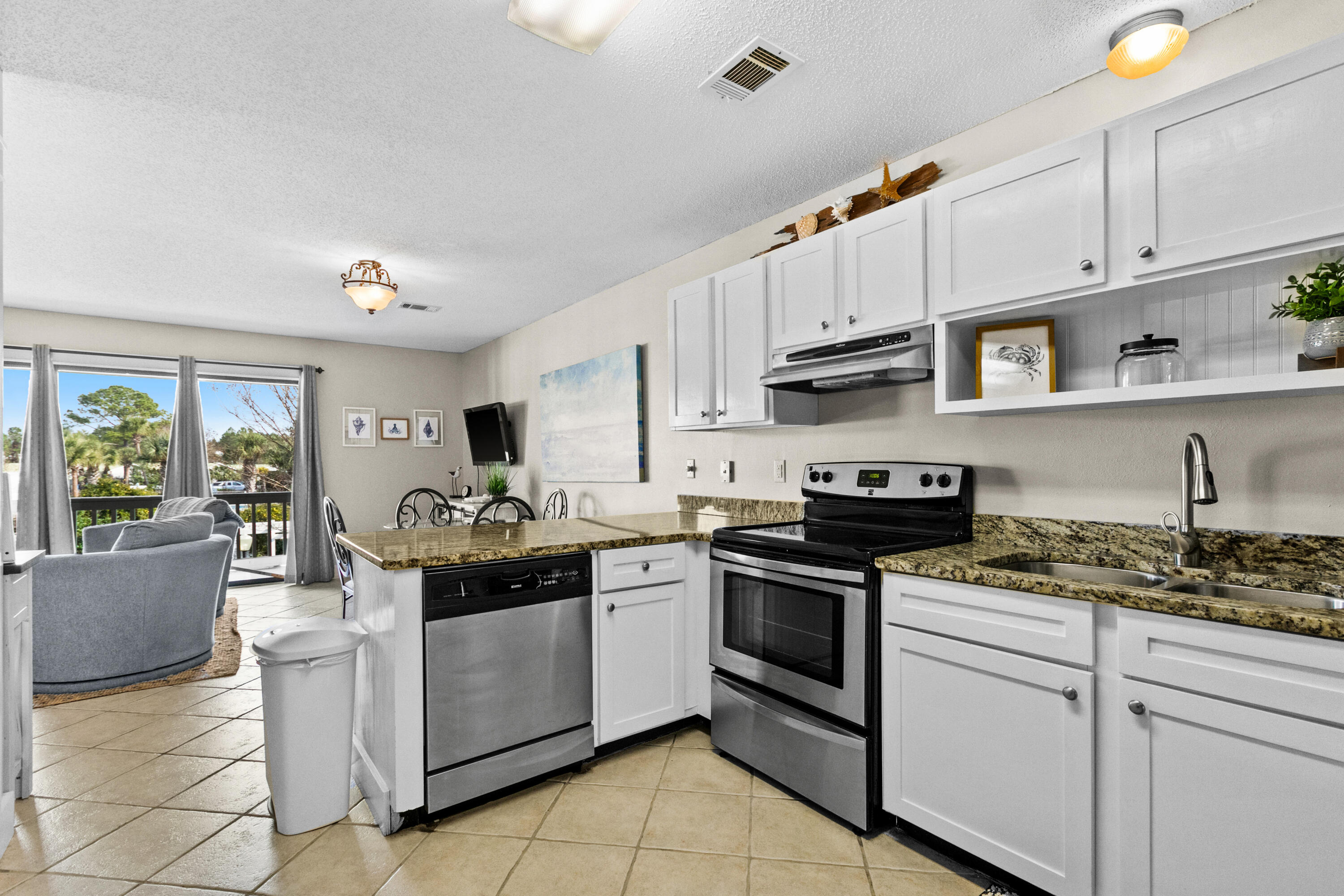 BEACHWOOD VILLAS CONDO - Residential