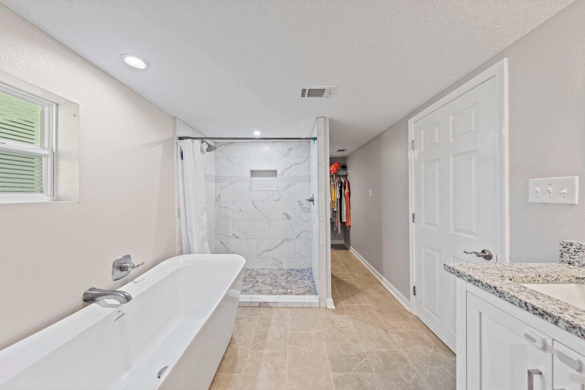 NORTH SUPERGROUP - Residential Lease