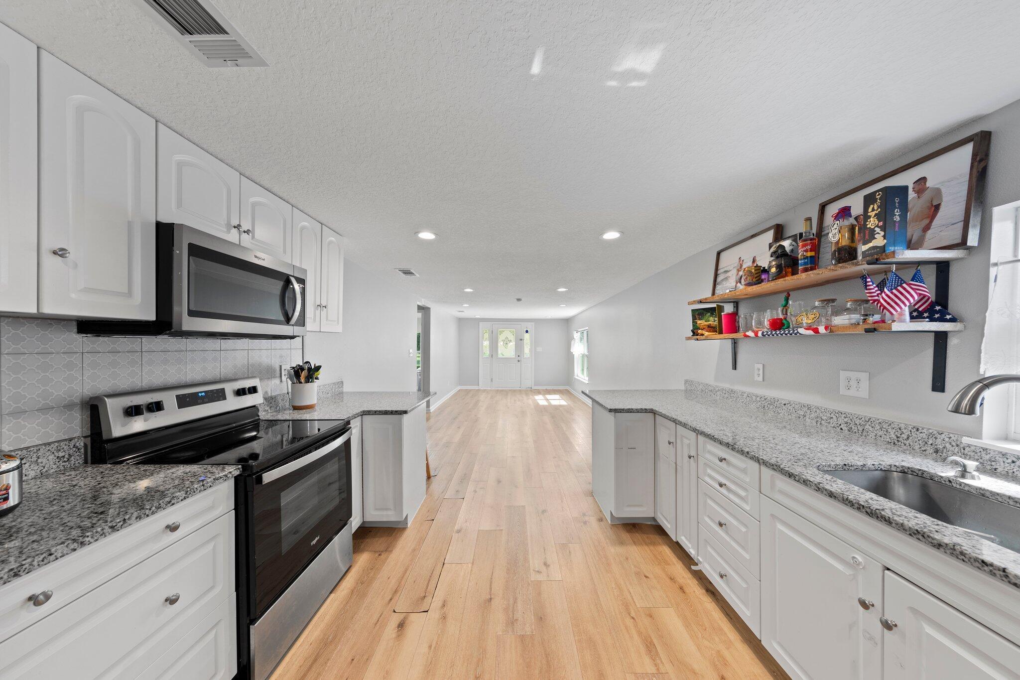 NORTH SUPERGROUP - Residential Lease