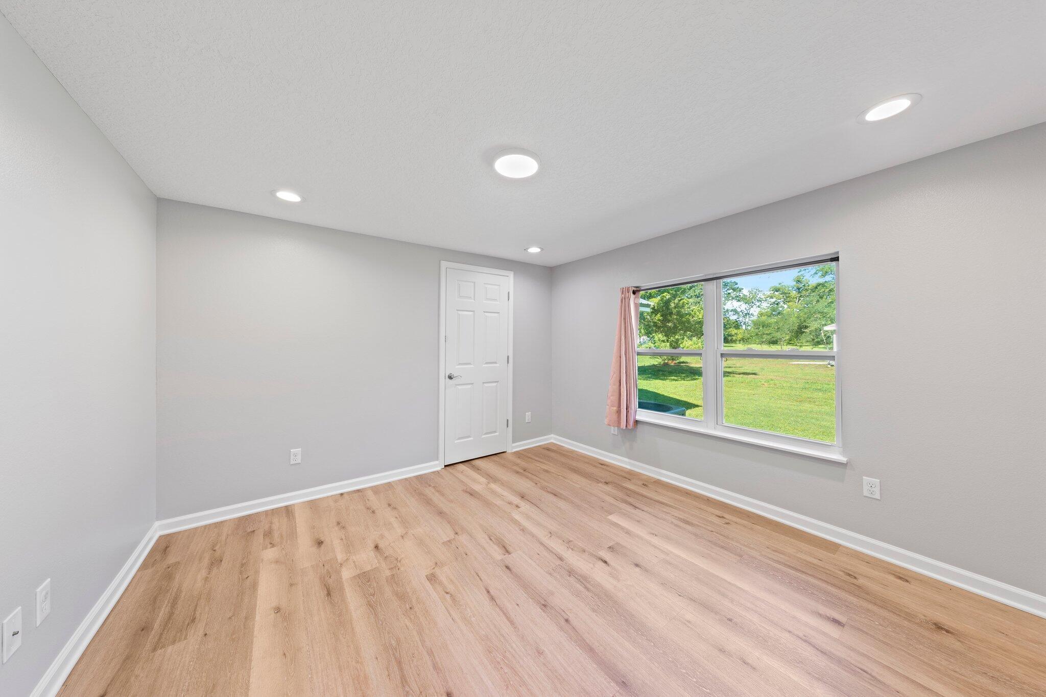 NORTH SUPERGROUP - Residential Lease