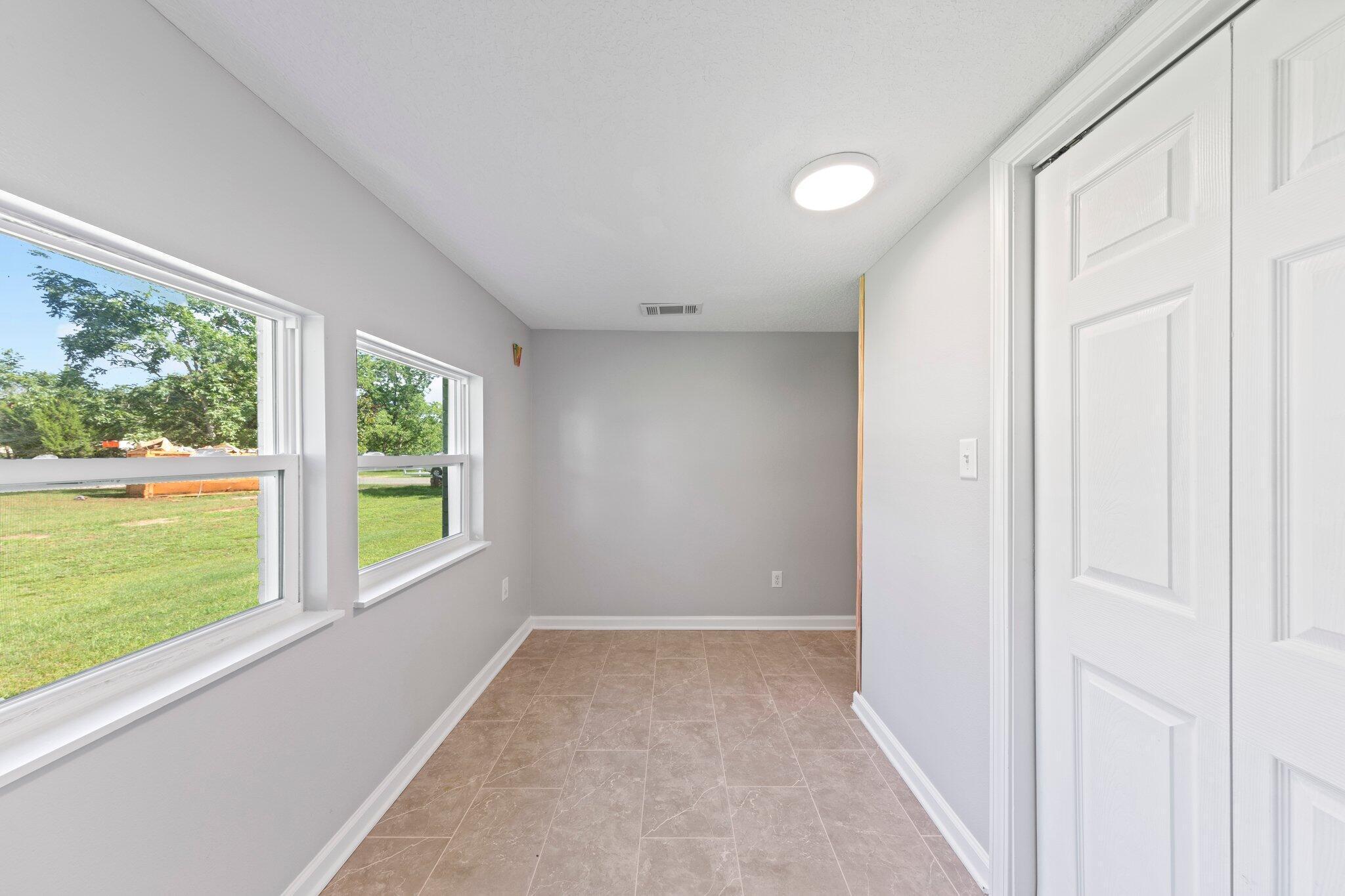 NORTH SUPERGROUP - Residential Lease