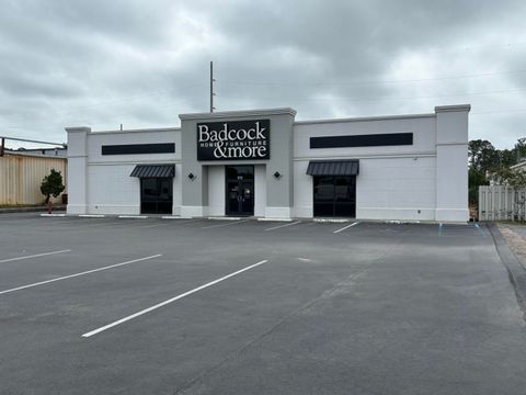 512 NW Mary Esther Cut Off Fort Walton Beach FL 32548