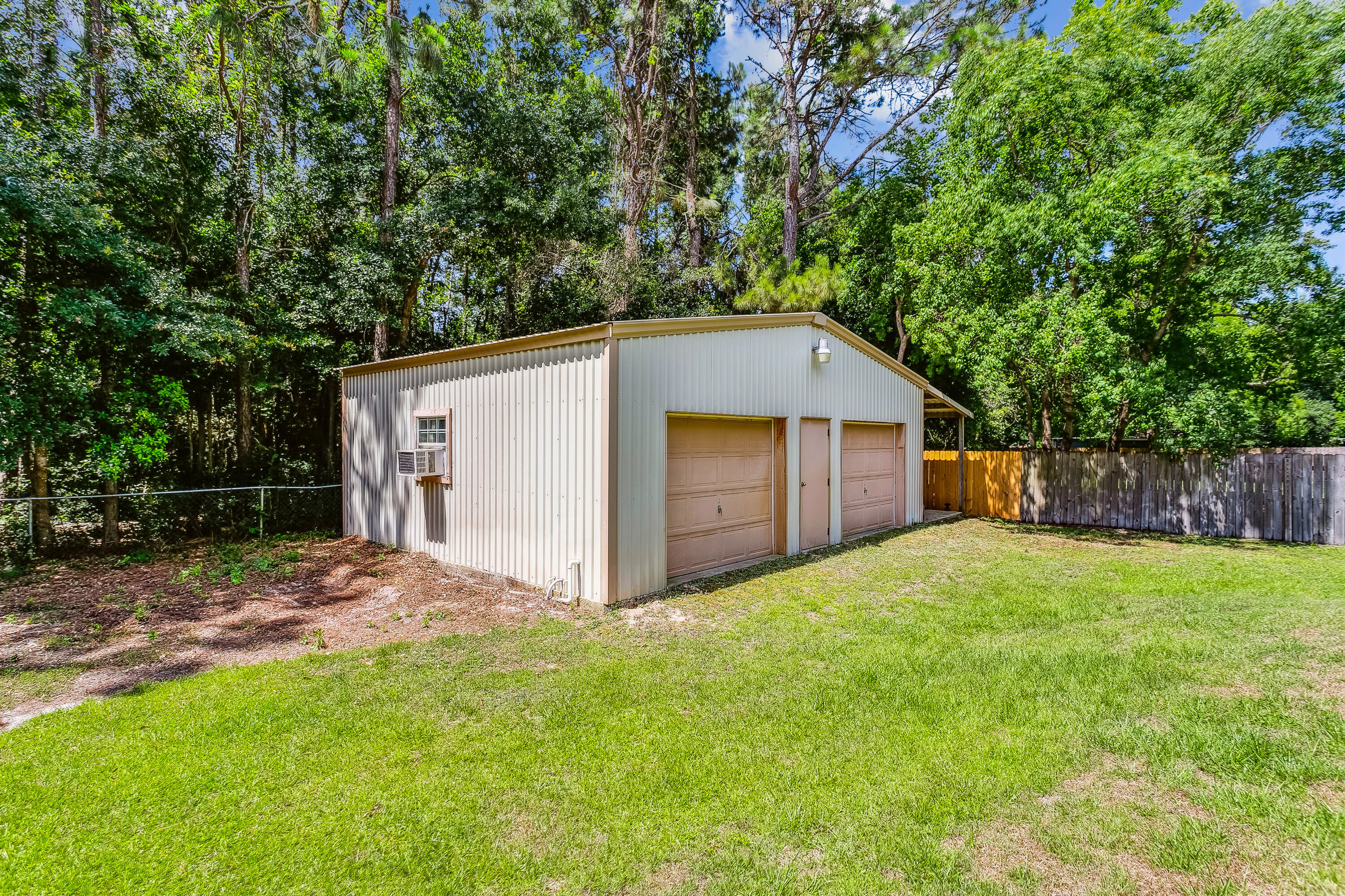 NAVARRE S/D 2ND ADDN - Residential