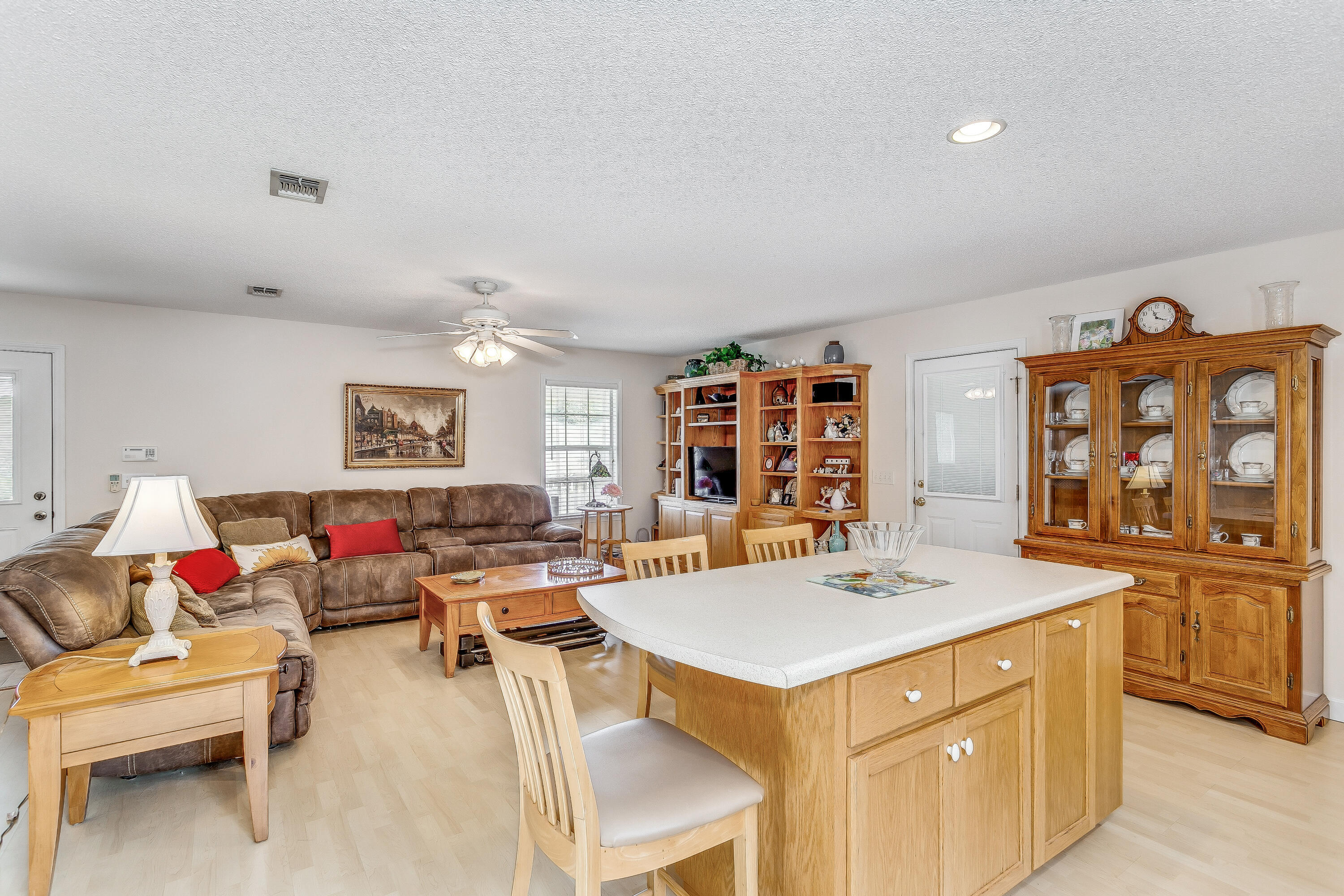 NAVARRE S/D 2ND ADDN - Residential