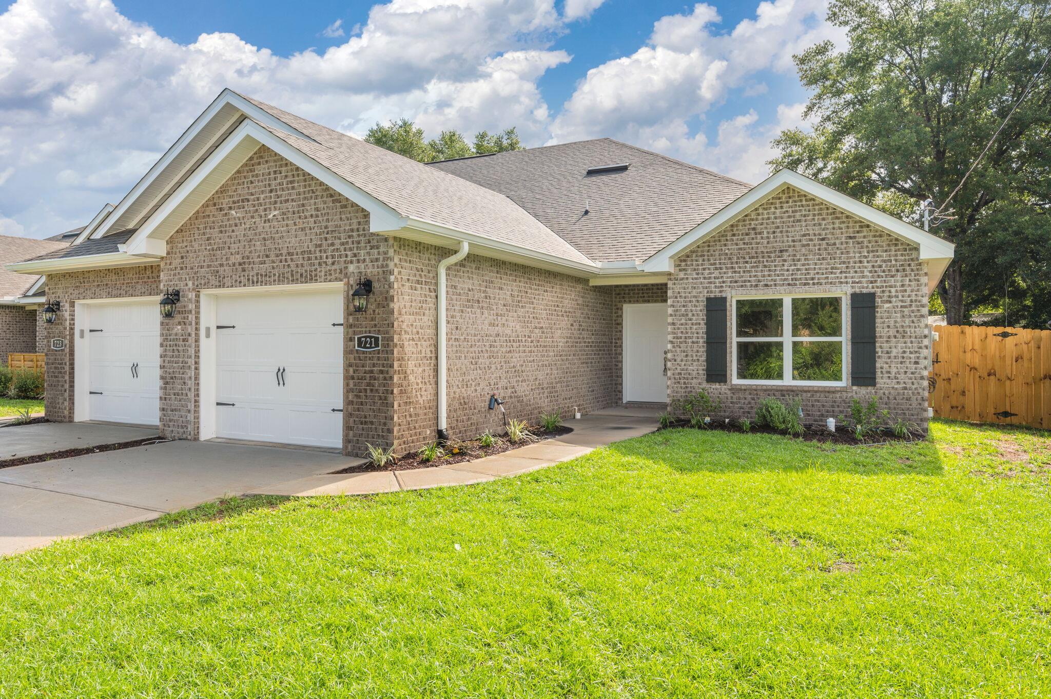 Very exciting news!!! BUILDER IS CONTRIBUTED $5000.00 TOWARDS BUYERS CLOSING/PREPAIDS. BRAND NEW one level Townhomes. Welcome to SOUTH FAIRVIEW TOWNHOMES. One of 4 located in the heart of Fort Walton Beach, Fl. No more having to climb stairs! Beautifully designed inside and out. Take advantage of having a corner unit. This beauty has 3 bedrooms 2 baths with a single car garage. As you enter this gorgeous home you will adore the open concept with the kitchen open to the living/dining room area. Upgrades include granite countertops, stainless steel appliances, beautiful kitchen cabinetry and a walk-in pantry. The master bedroom offers a spacious walk-in closet, a delightful master bath with a garden tub, separate shower and double vanities.