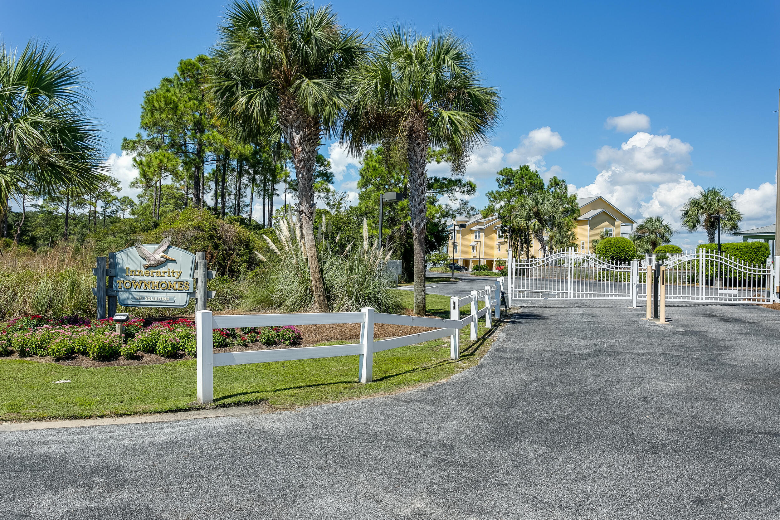 INNERARITY TOWNHOMES AMENDED - Residential