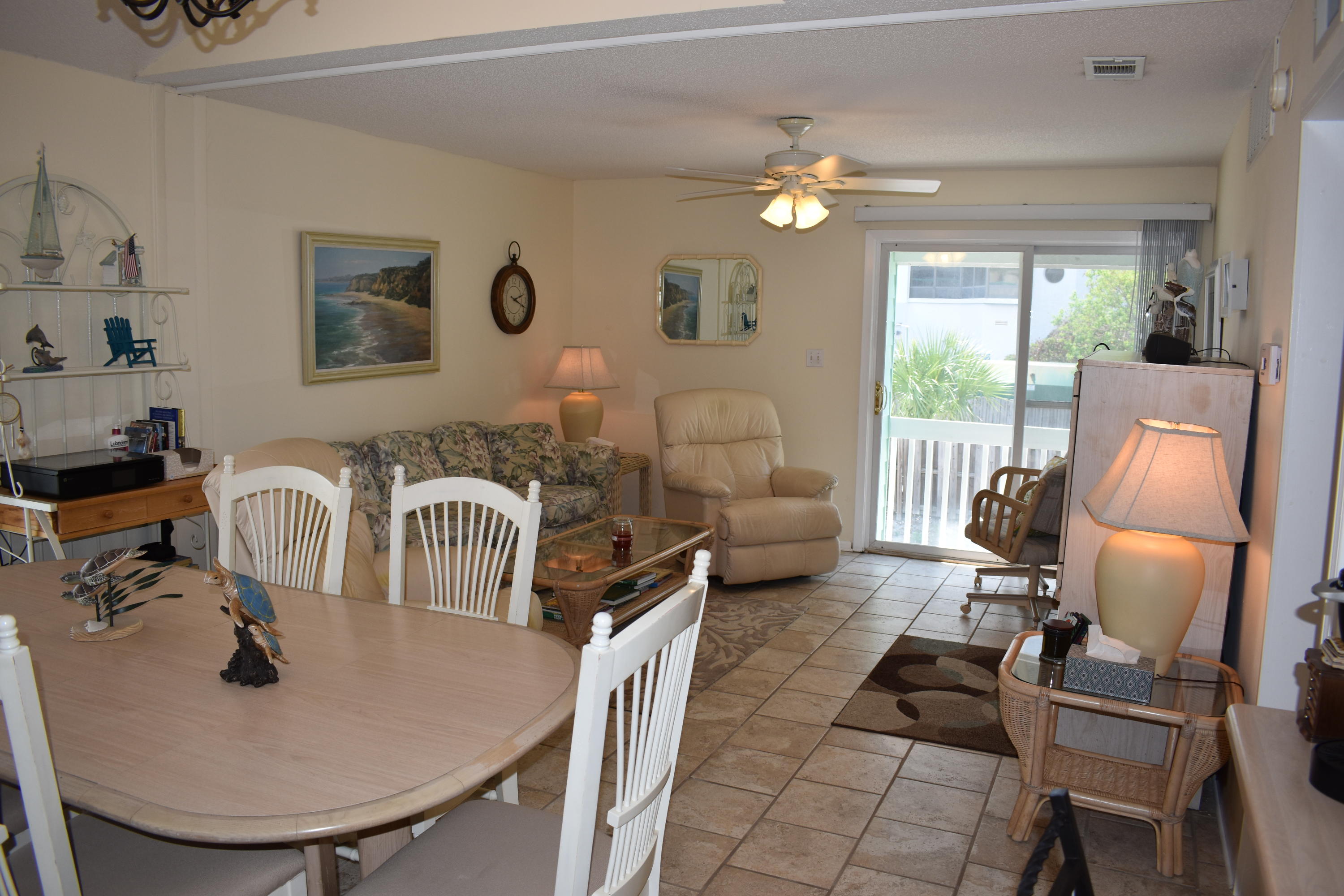 SEA CABINS T/H - Residential