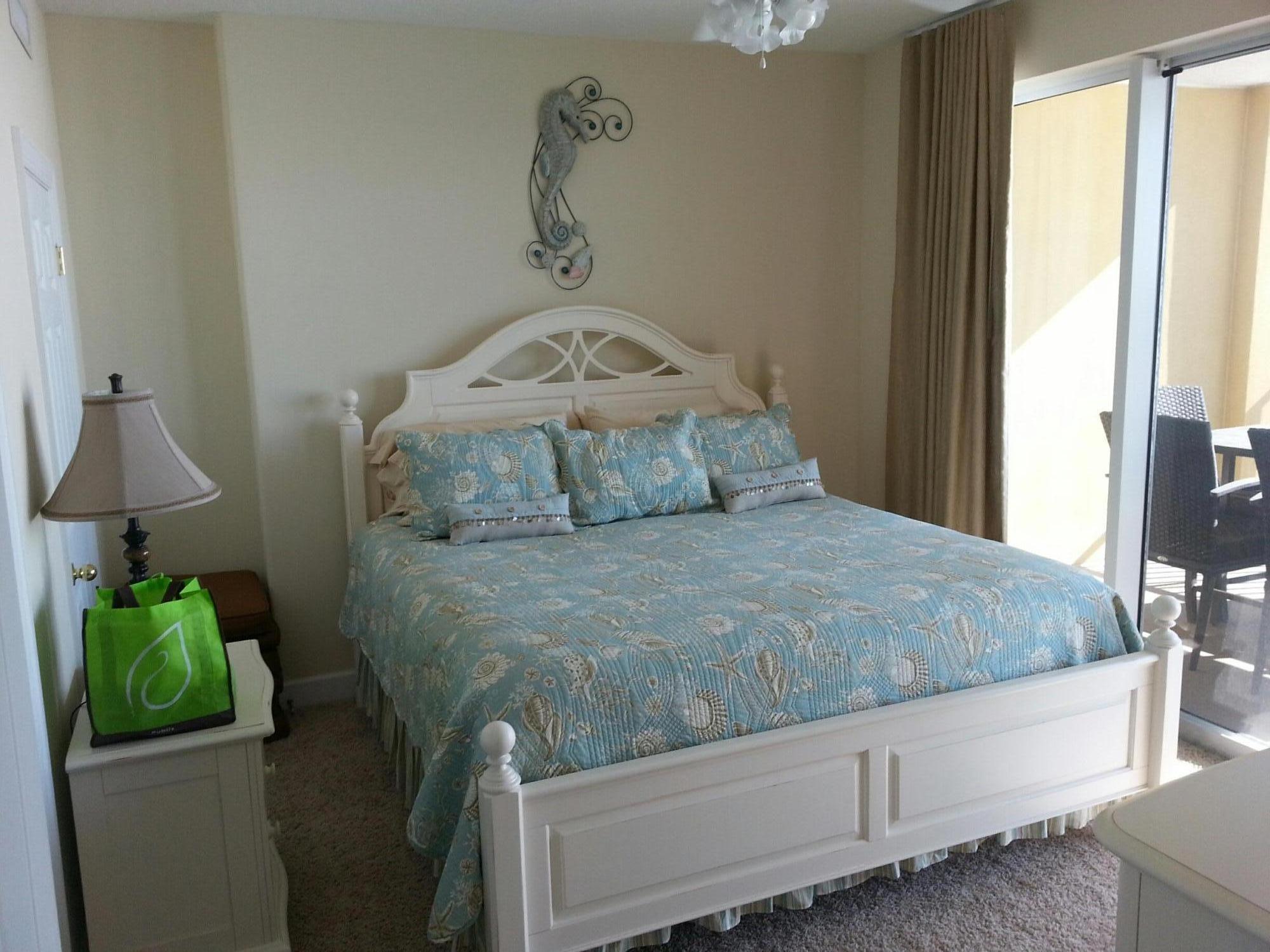 TROPIC WINDS - Residential