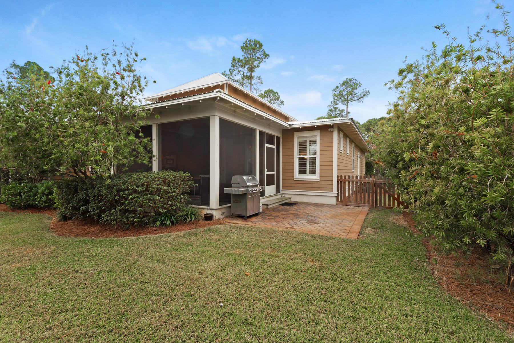 CARSON OAKS - Residential