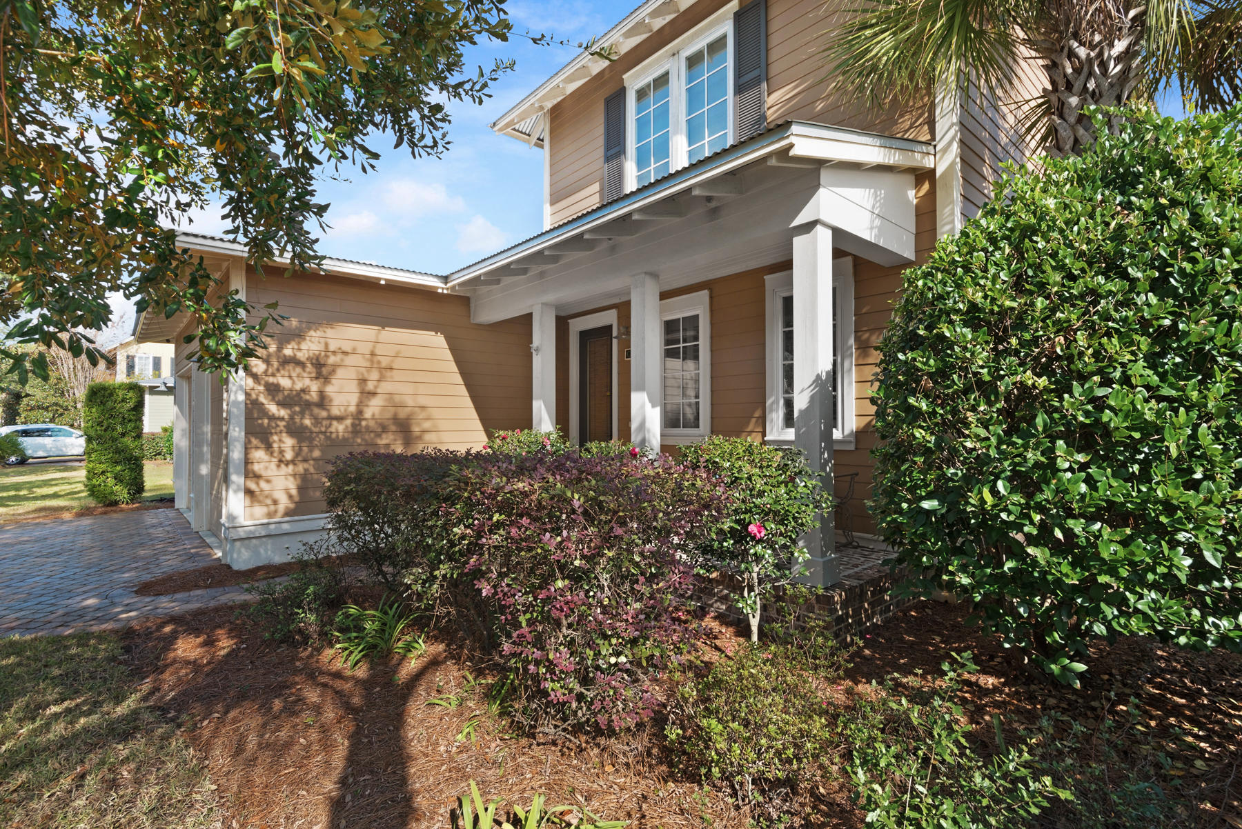 CARSON OAKS - Residential