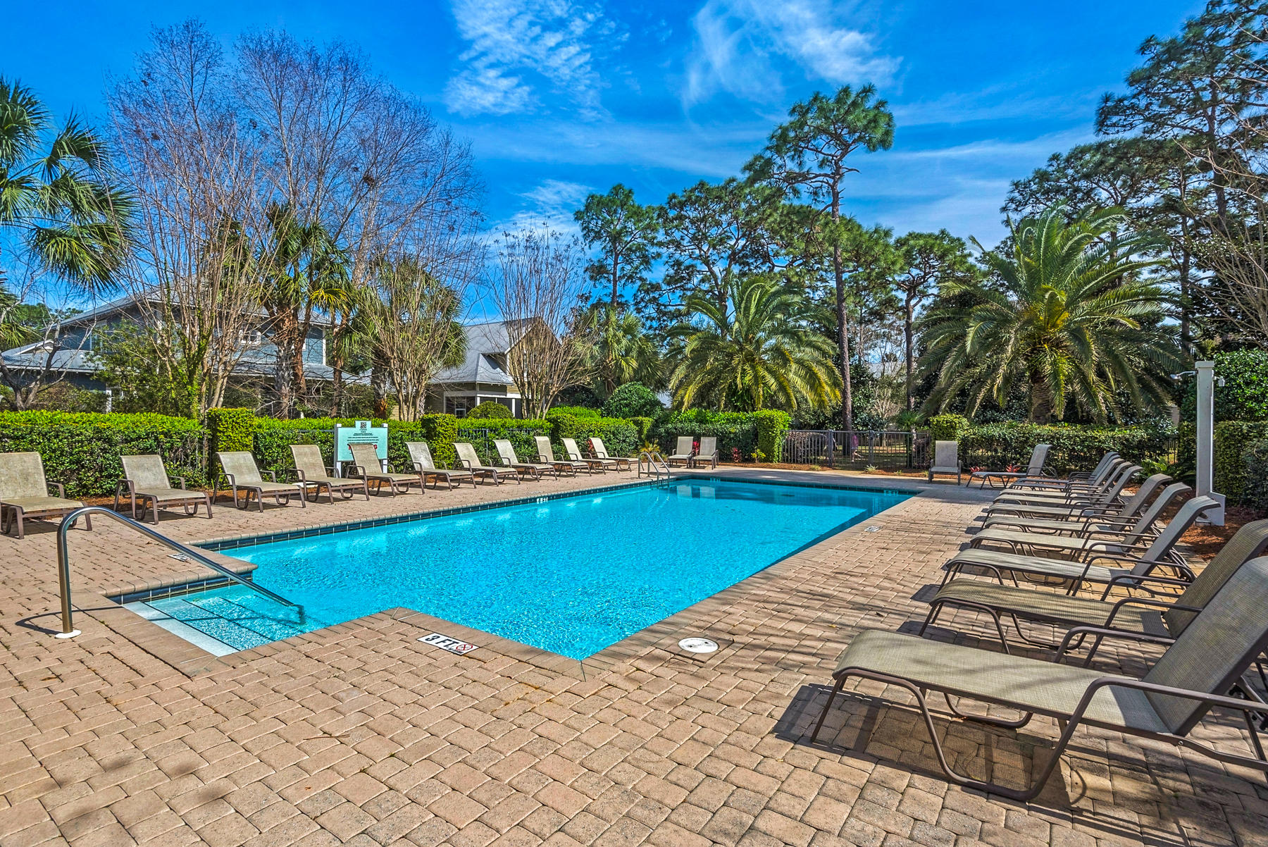 CARSON OAKS - Residential