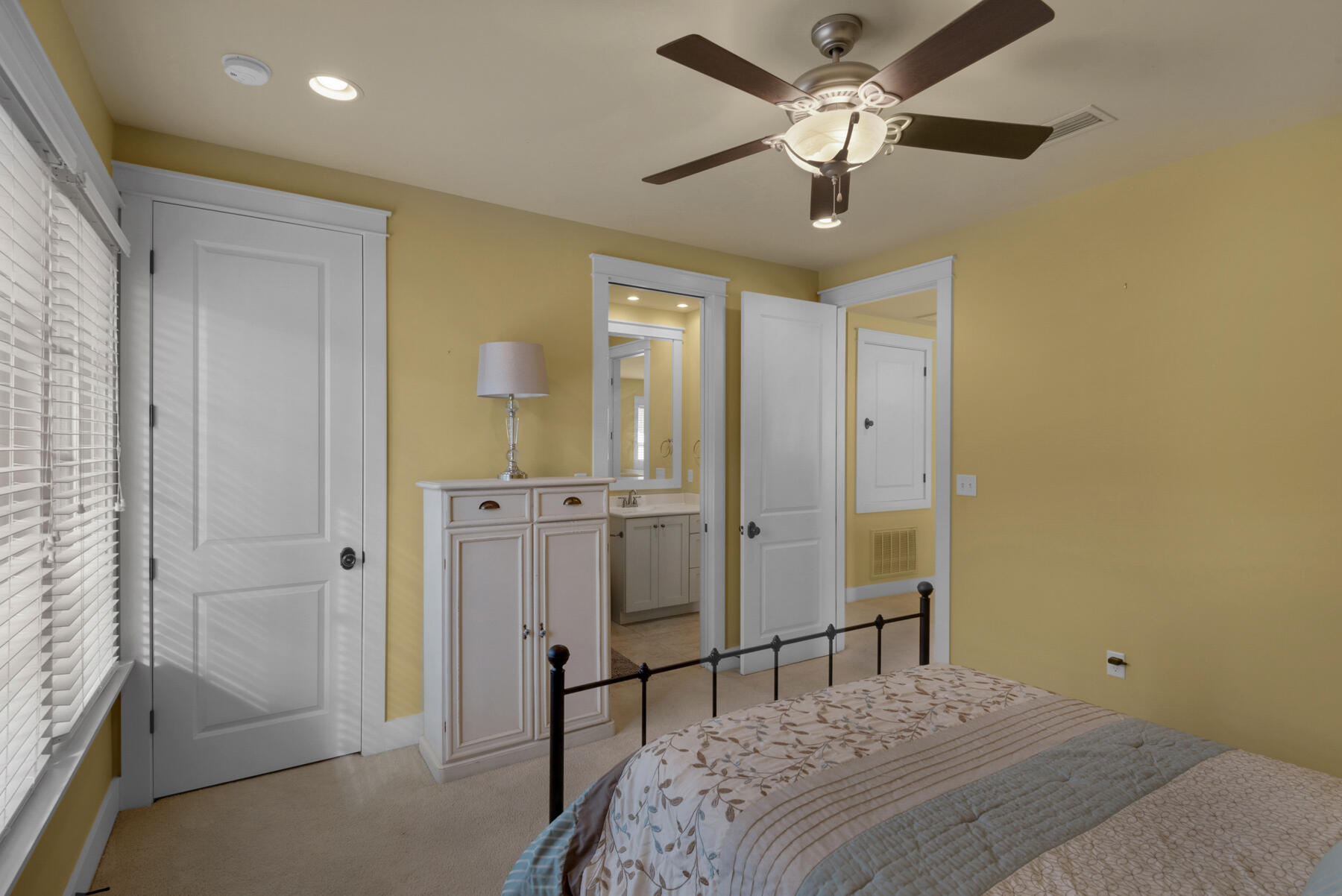 CARSON OAKS - Residential