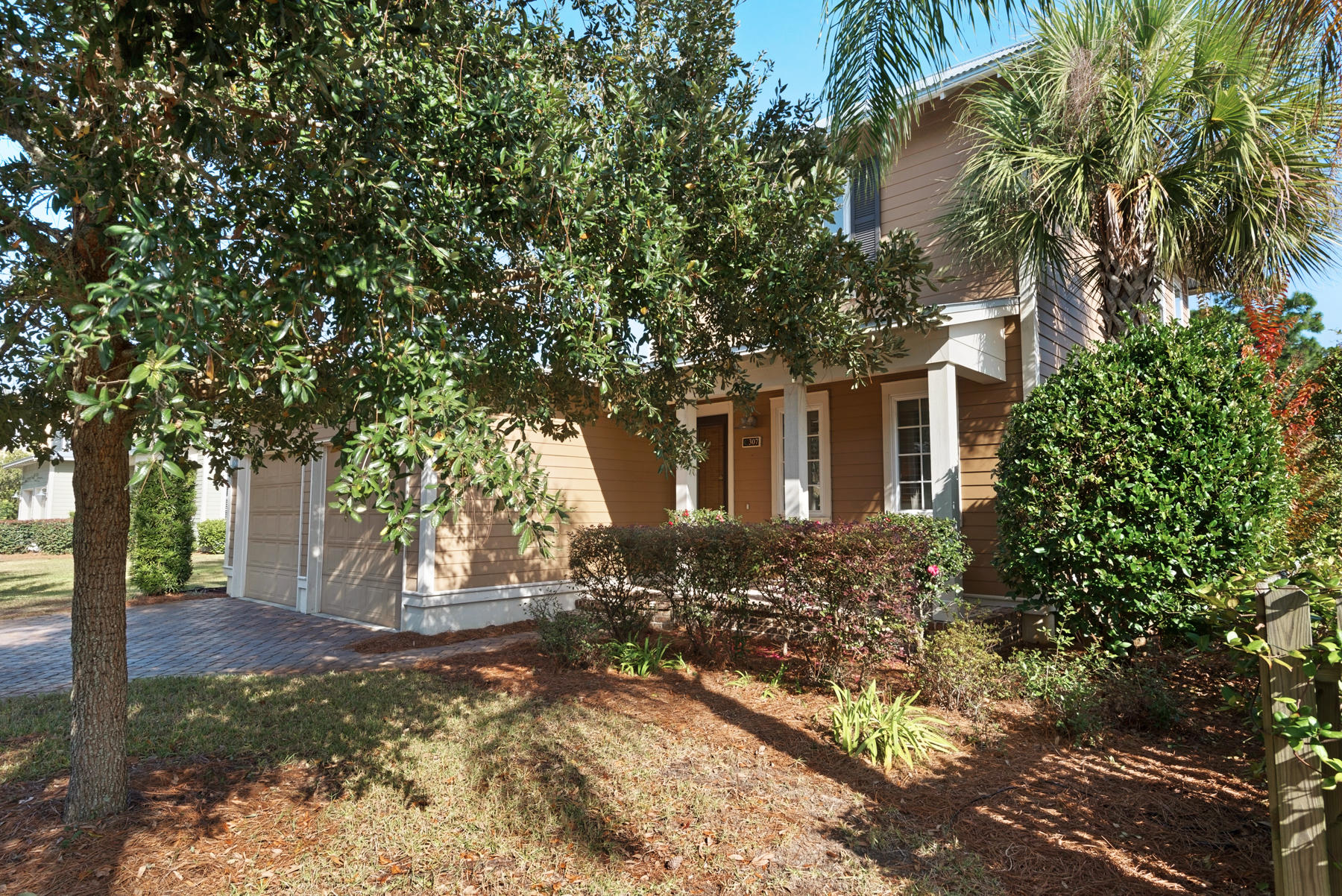 CARSON OAKS - Residential