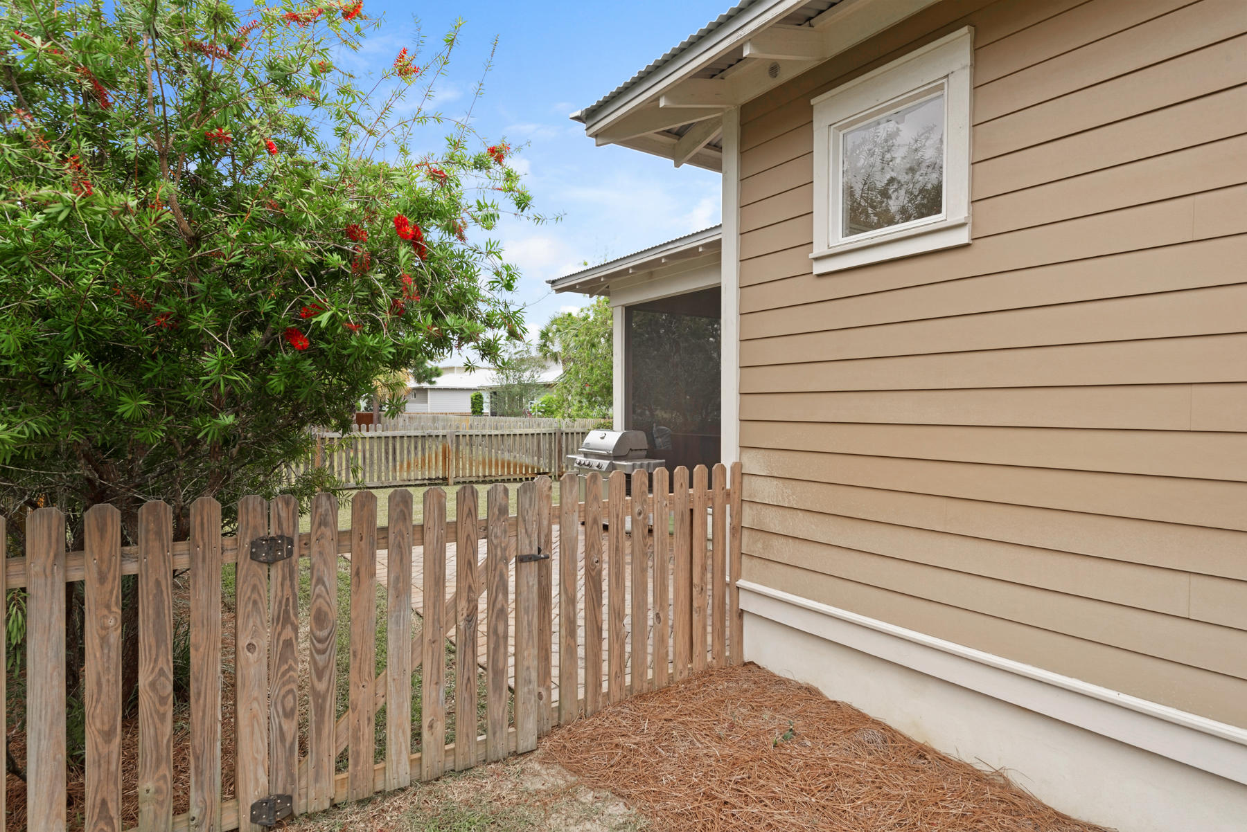 CARSON OAKS - Residential